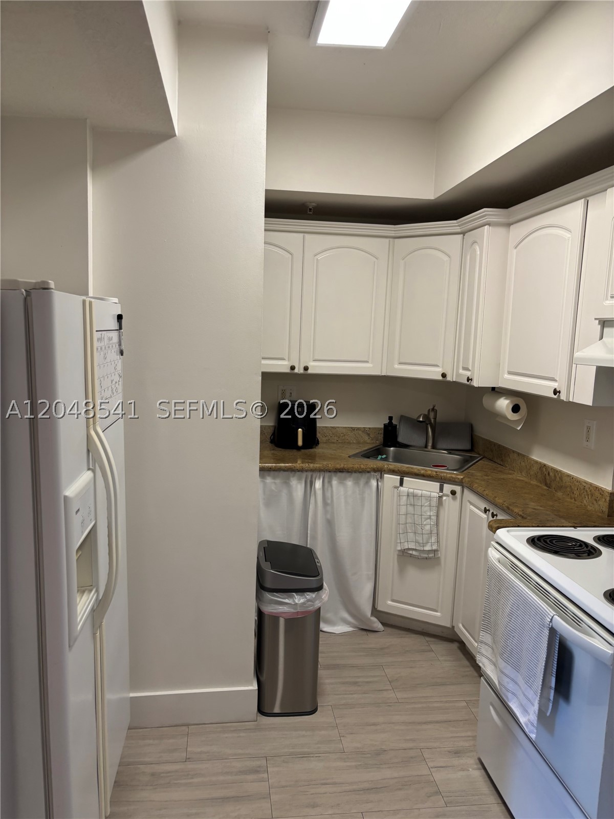 CORAL PLAZA OF MIAMI COND - Residential Lease