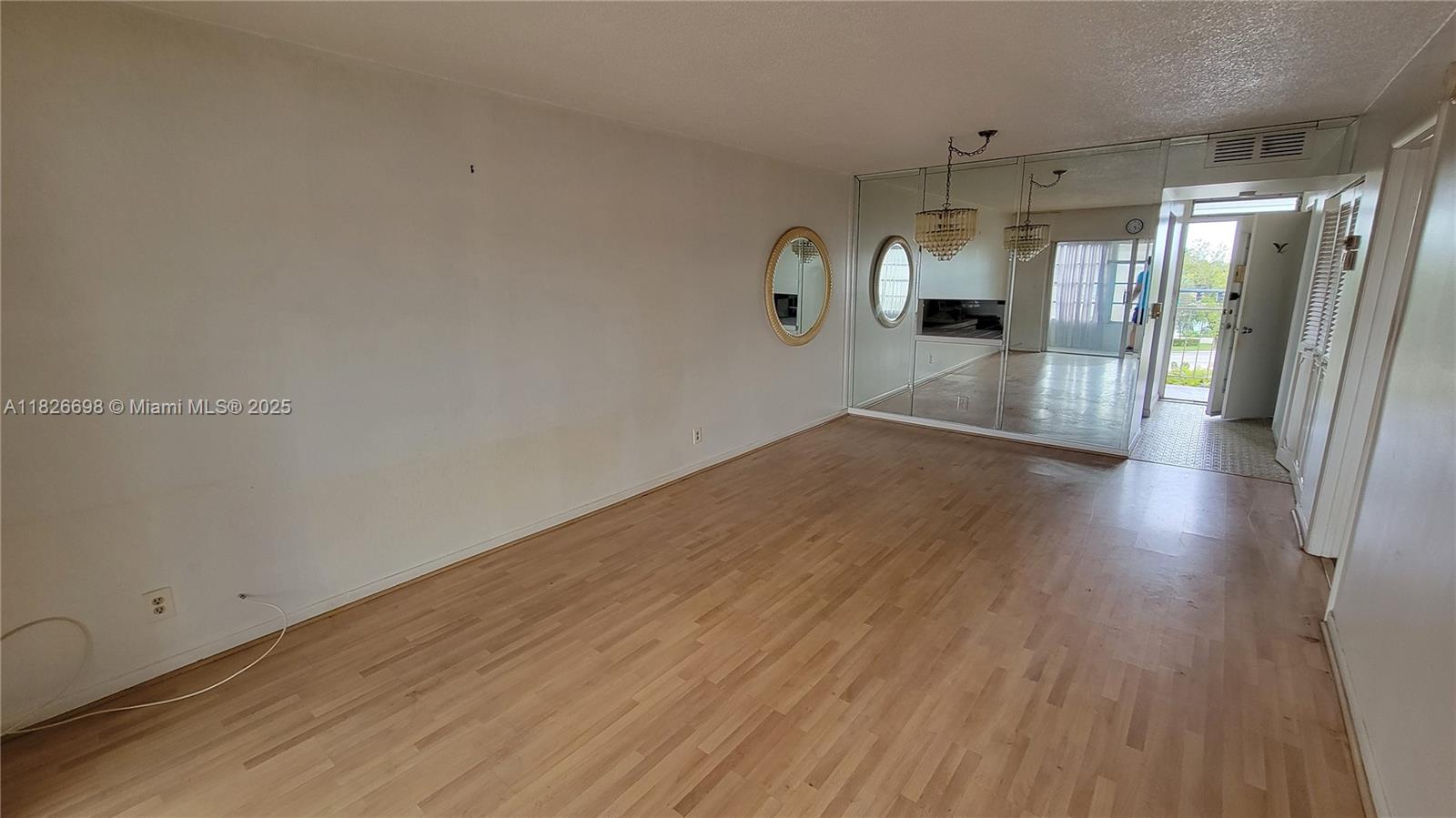 LAUDERDALE OAKS CONDO 10 - Residential