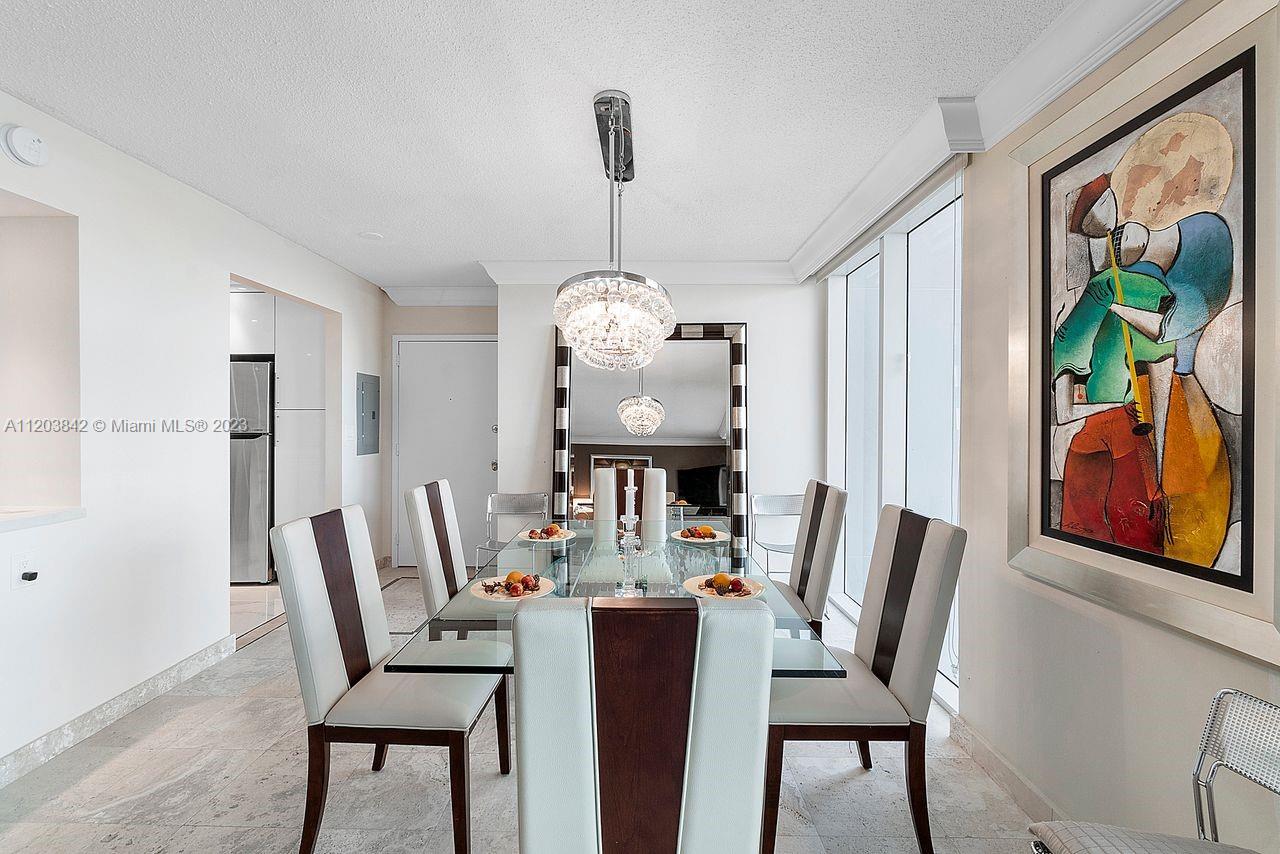 PARKER PLAZA ESTATES COND - Residential