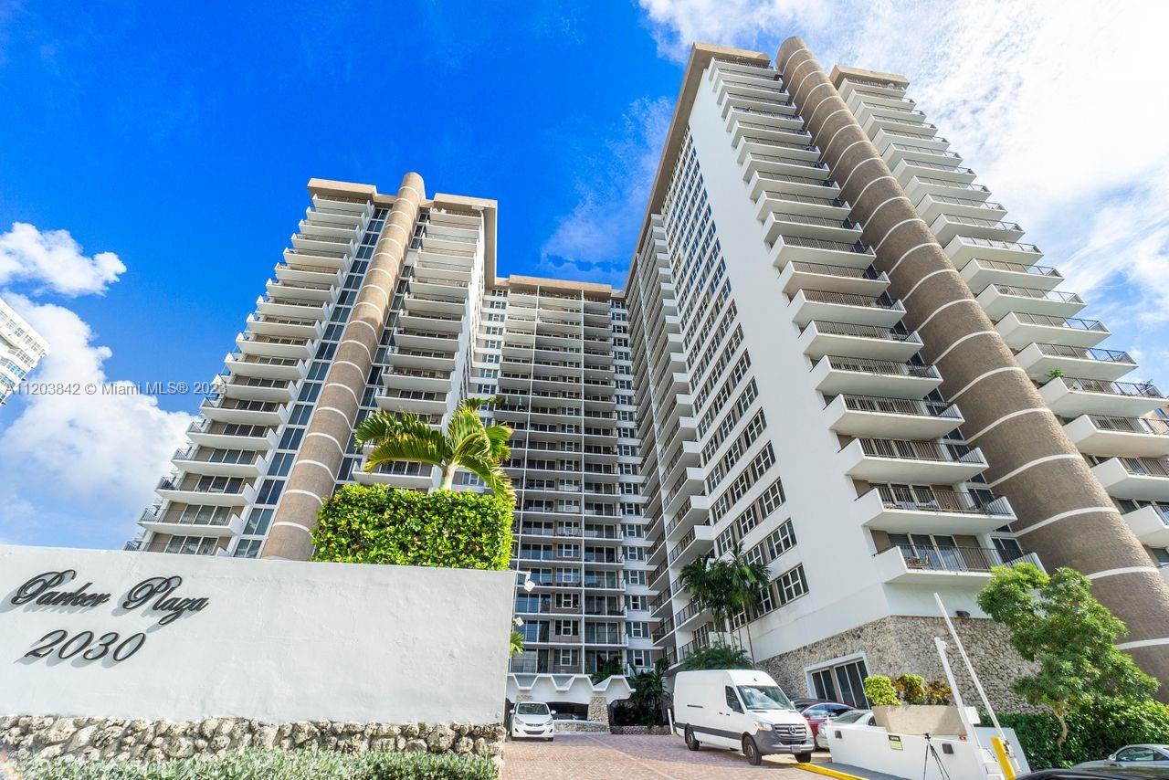 PARKER PLAZA ESTATES COND - Residential