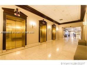 PARKER PLAZA ESTATES COND - Residential