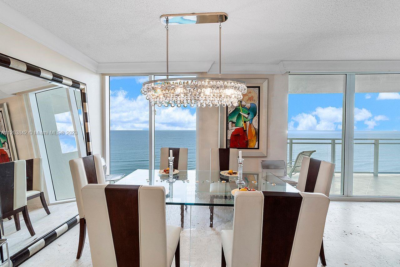 PARKER PLAZA ESTATES COND - Residential