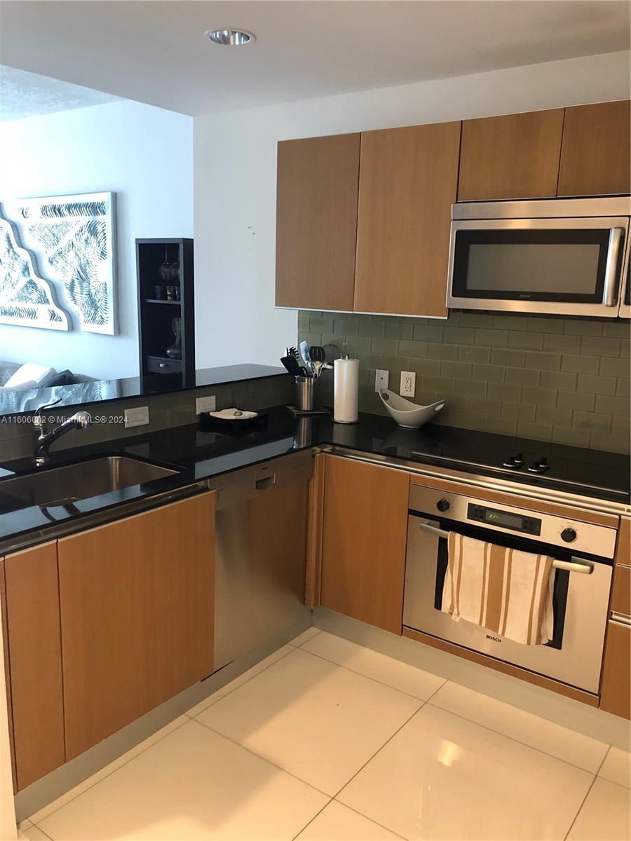1060 BRICKELL CONDO - Residential Lease