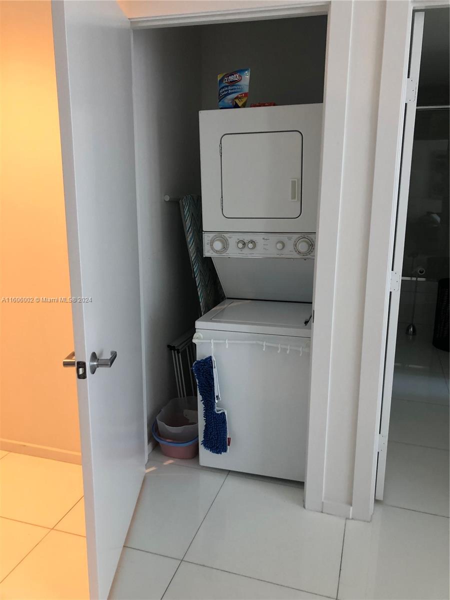 1060 BRICKELL CONDO - Residential Lease