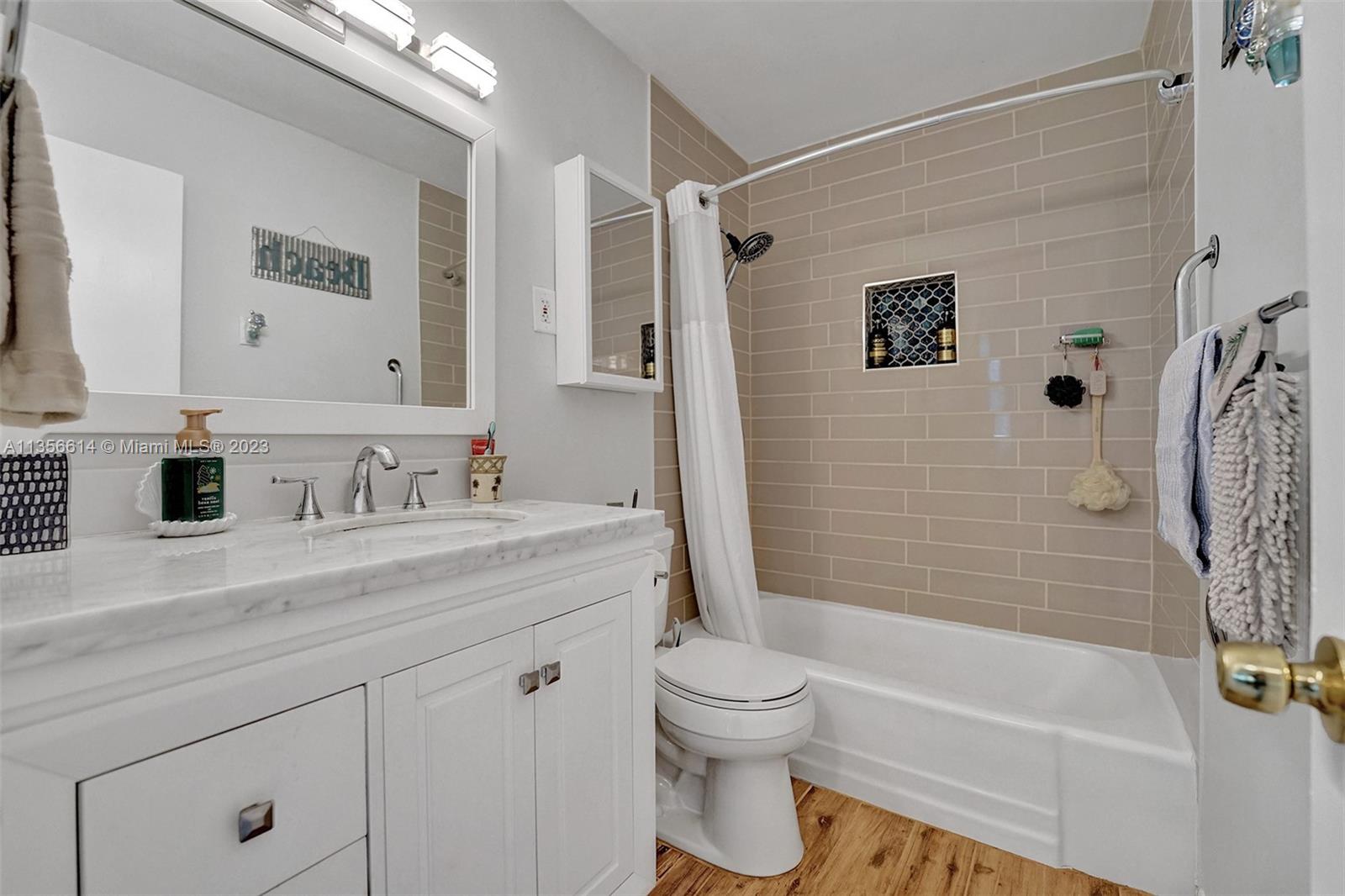 Avon Isles 40-31 B - Residential