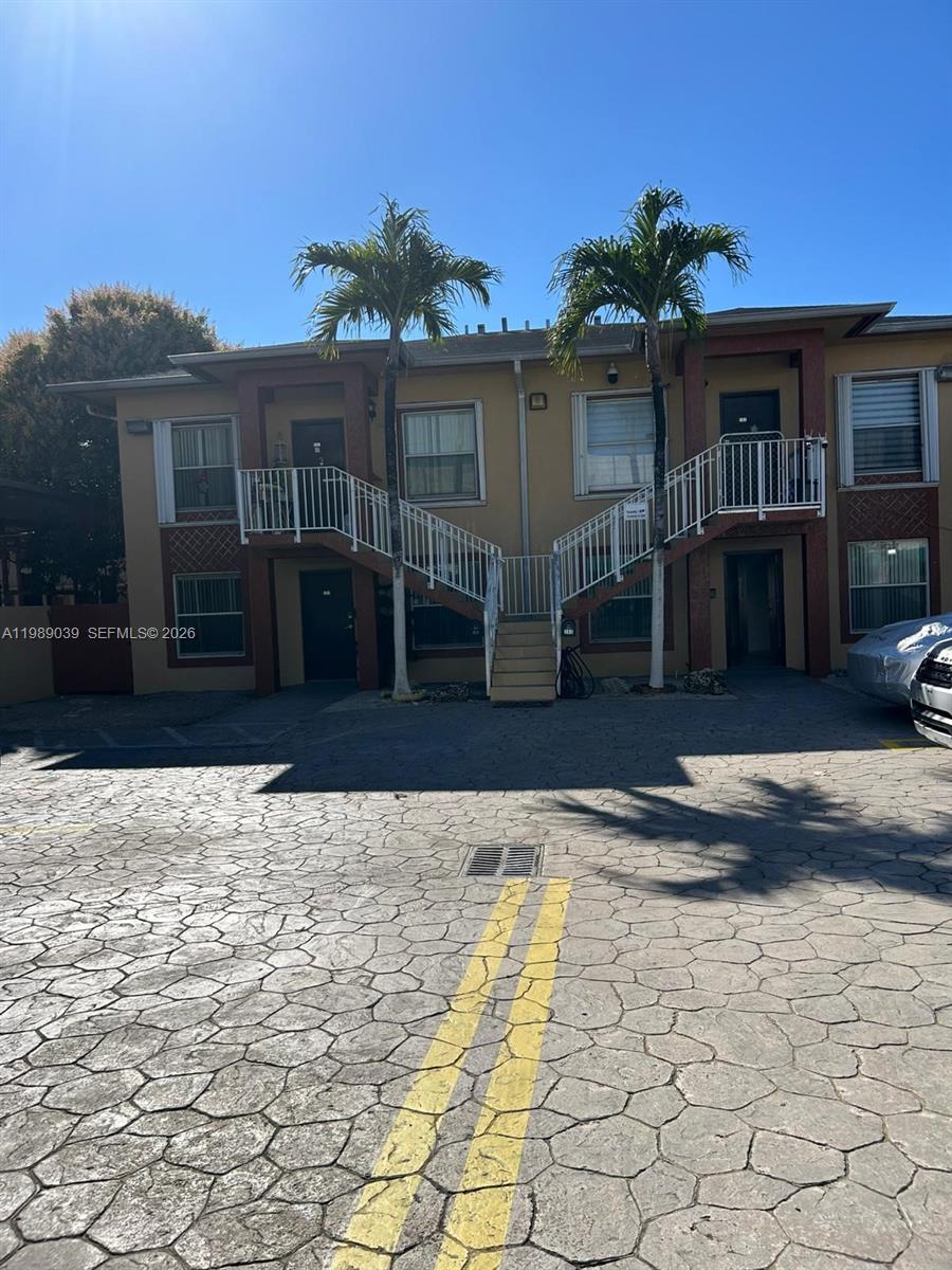 HIALEAH 17TH ADDN REV & A - Residential Lease