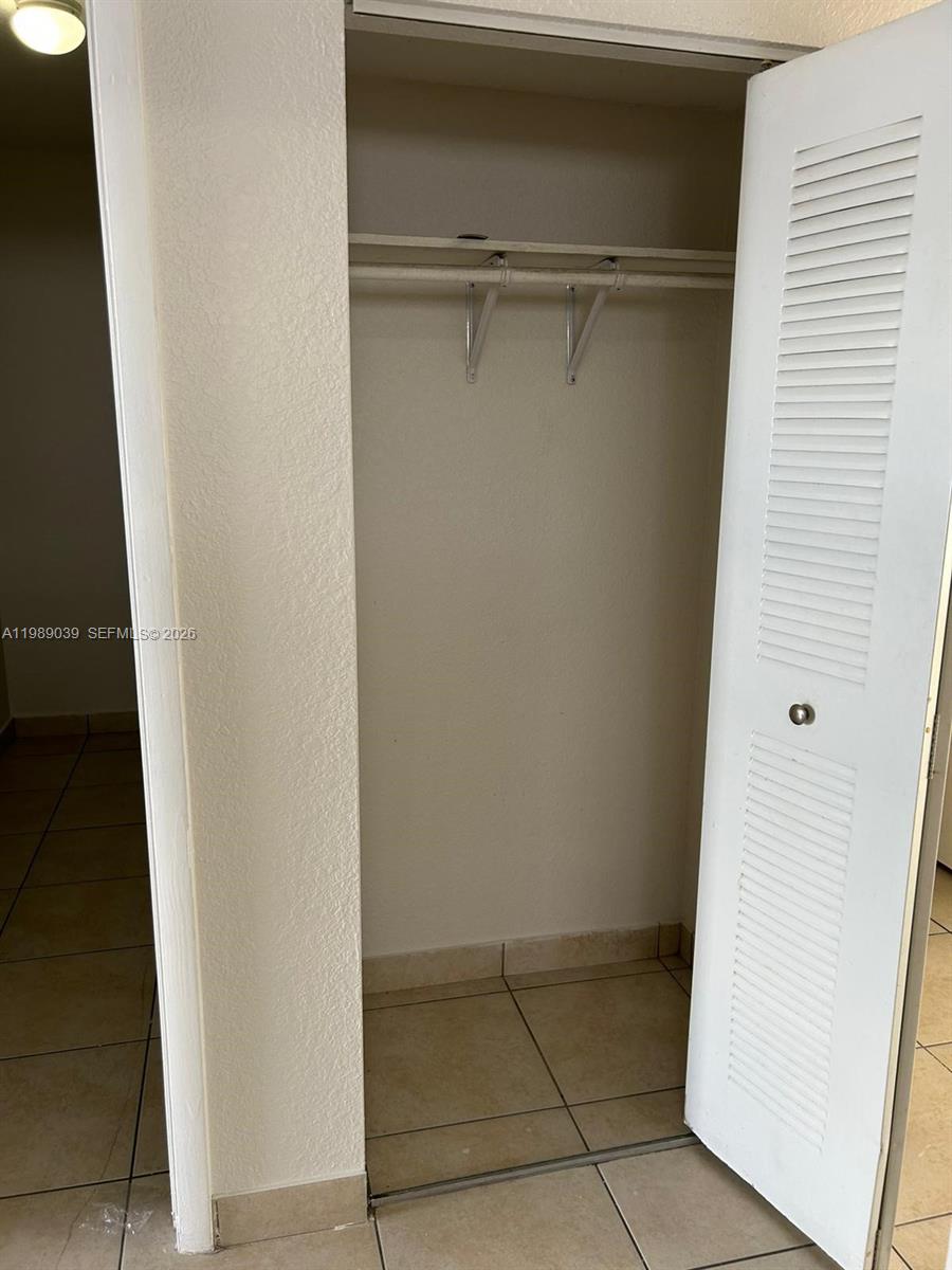 HIALEAH 17TH ADDN REV & A - Residential Lease