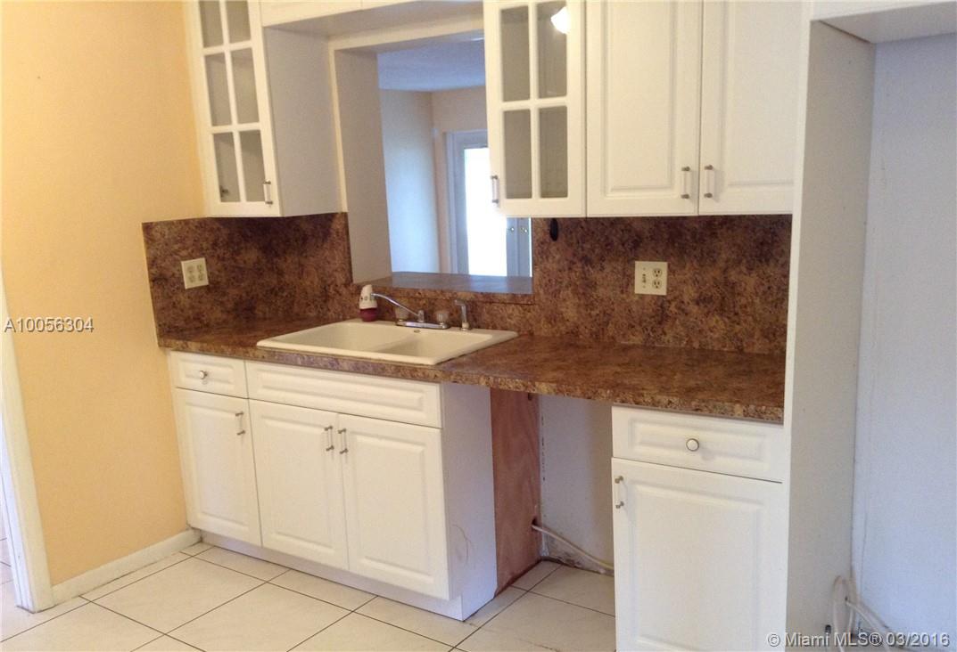 Paradise Gardens Sec 4 76 - Residential