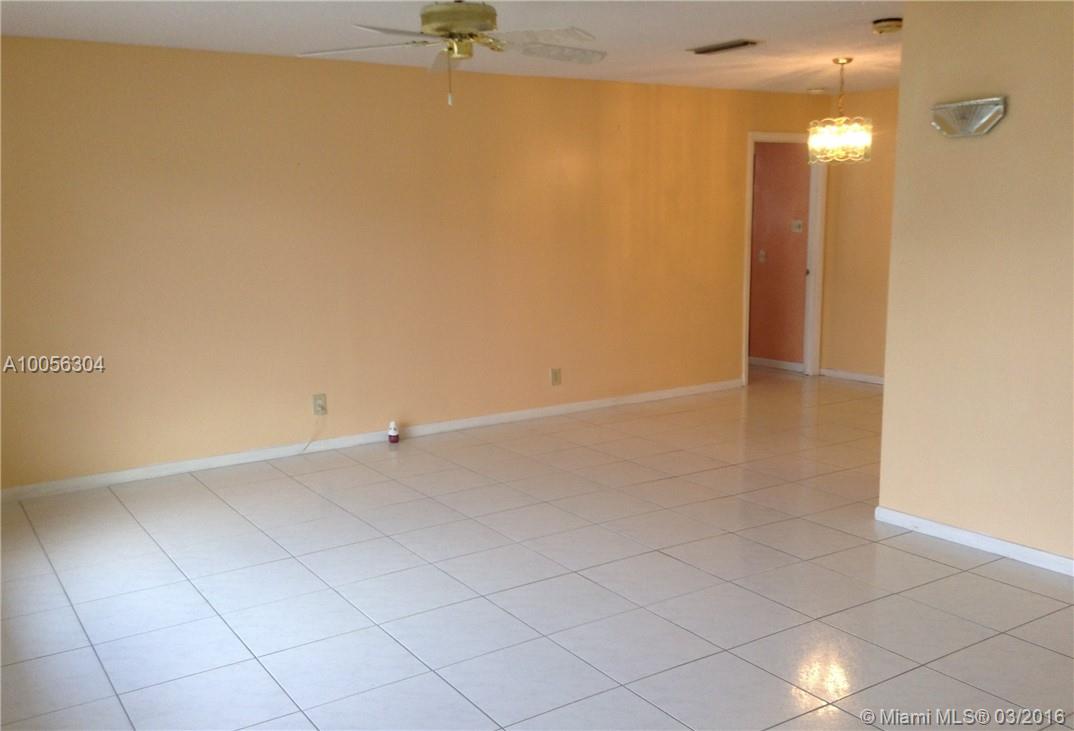 Paradise Gardens Sec 4 76 - Residential