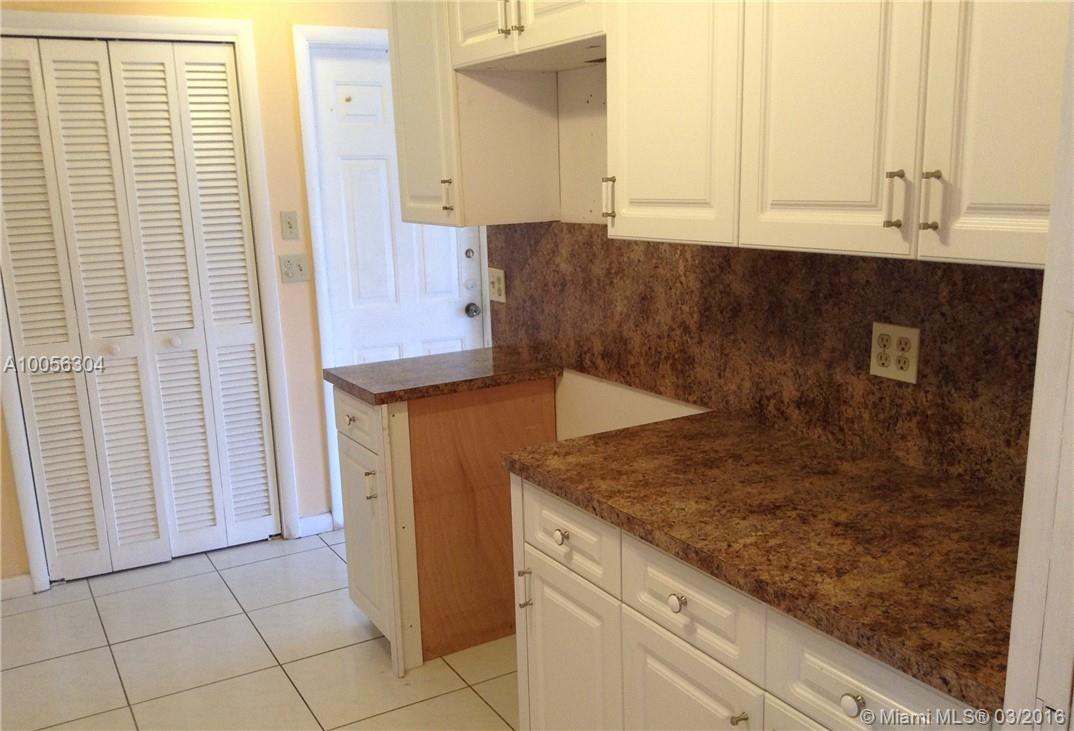 Paradise Gardens Sec 4 76 - Residential