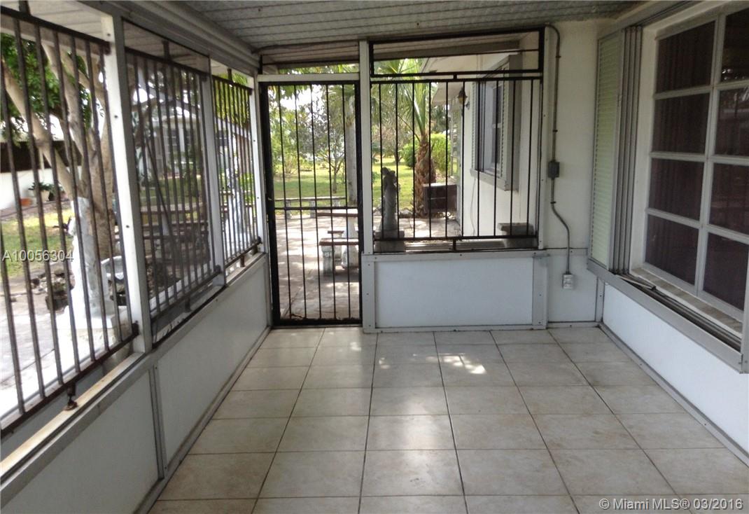 Paradise Gardens Sec 4 76 - Residential