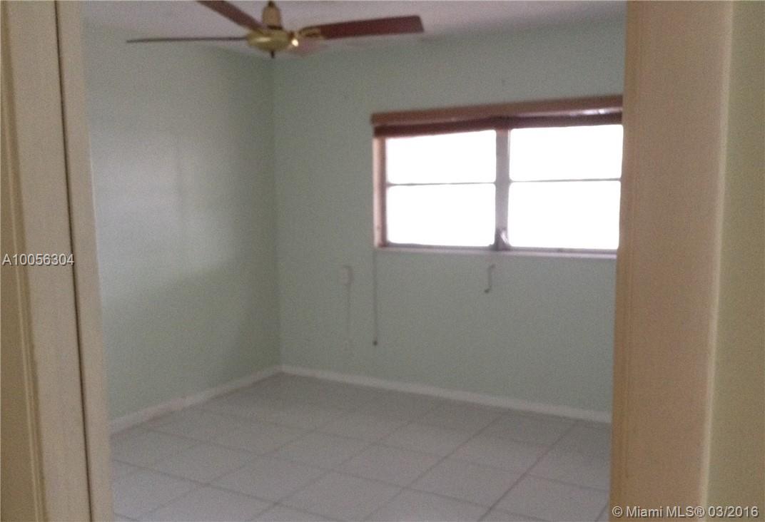 Paradise Gardens Sec 4 76 - Residential