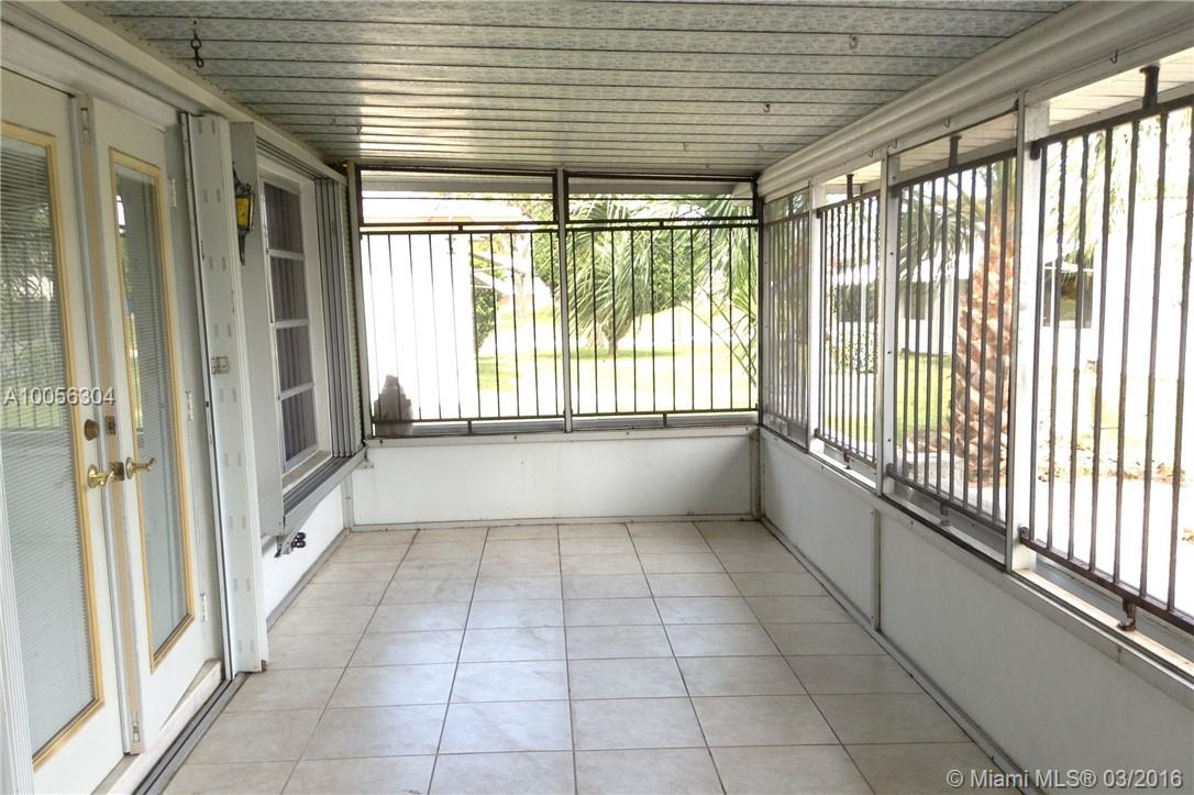 Paradise Gardens Sec 4 76 - Residential