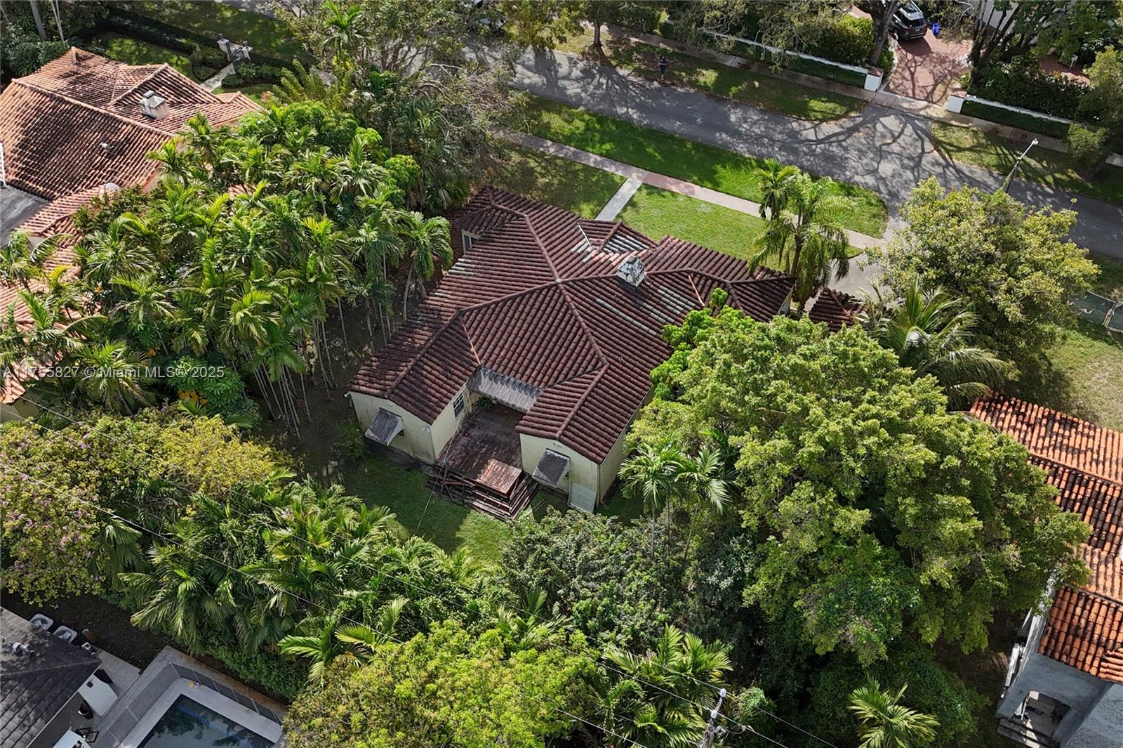 CORAL GABLES SEC B - Residential