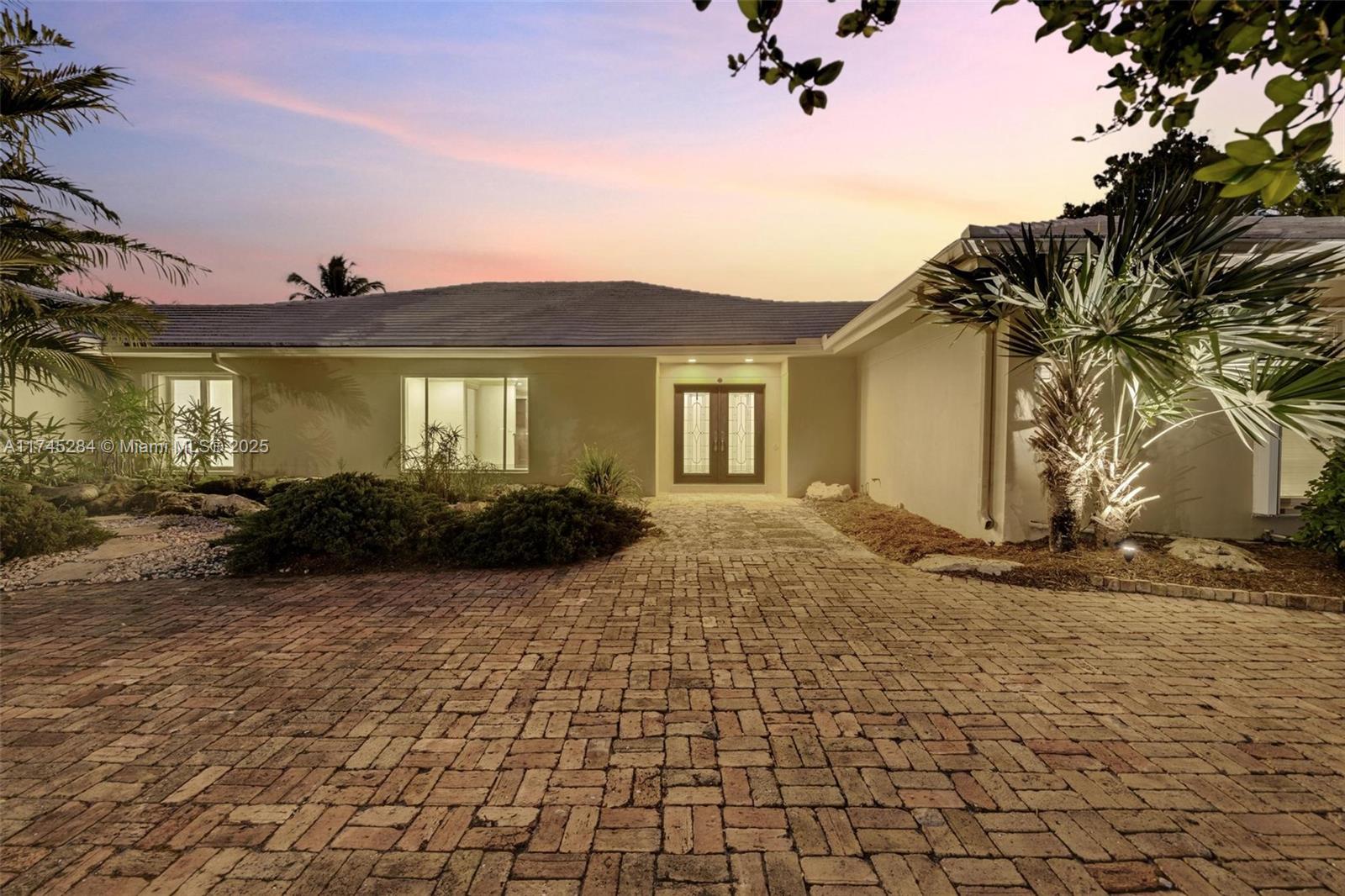 CORAL GABLES RIVIERA SEC - Residential