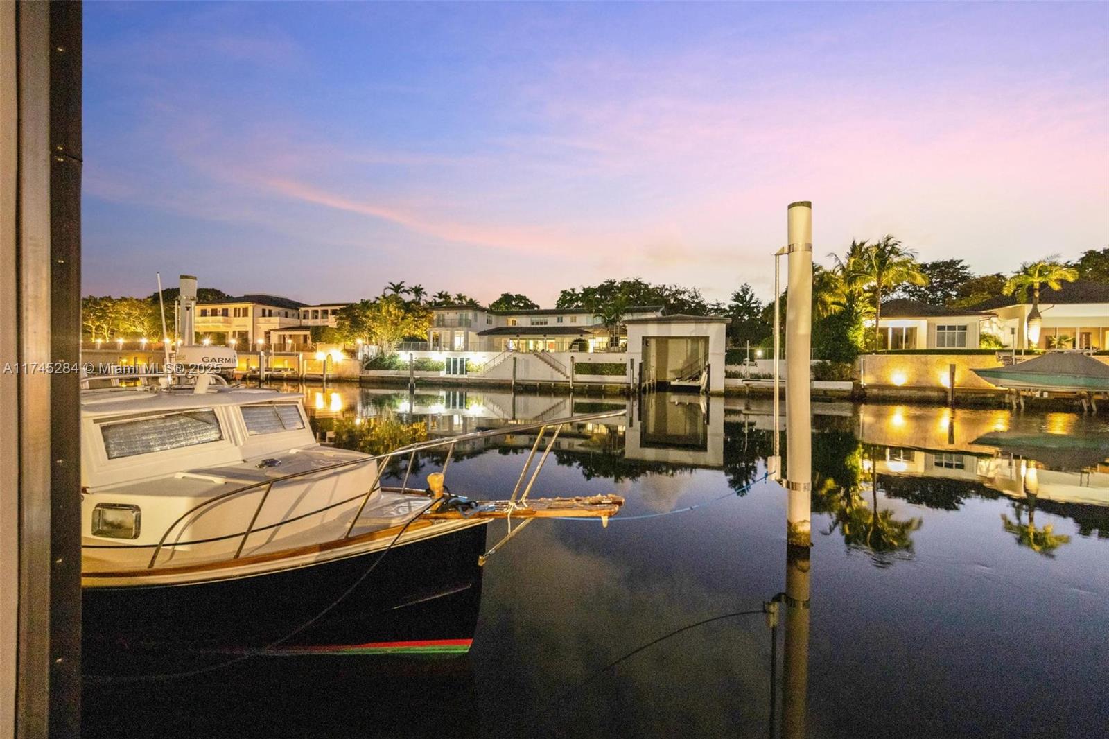 CORAL GABLES RIVIERA SEC - Residential