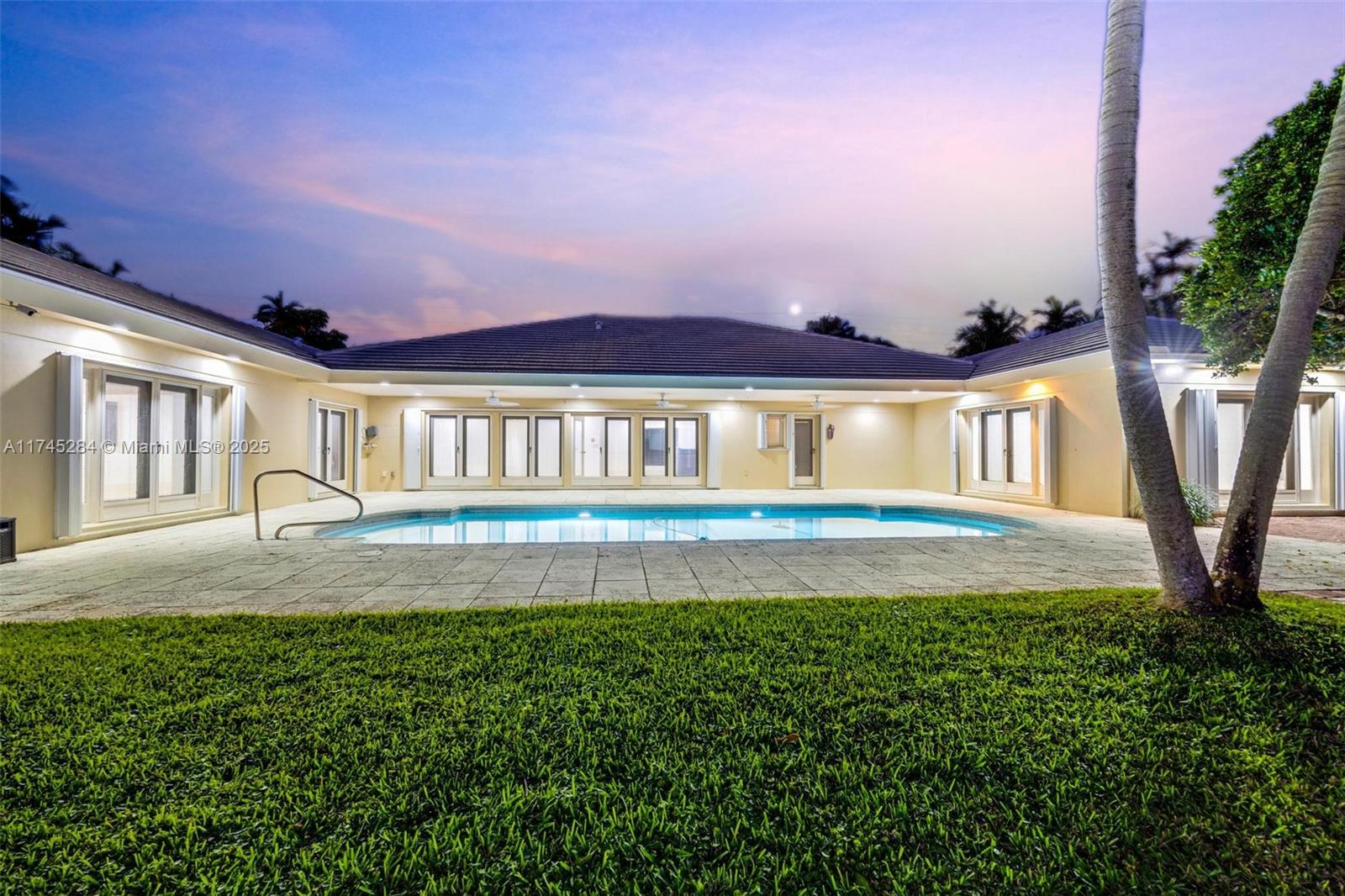 CORAL GABLES RIVIERA SEC - Residential