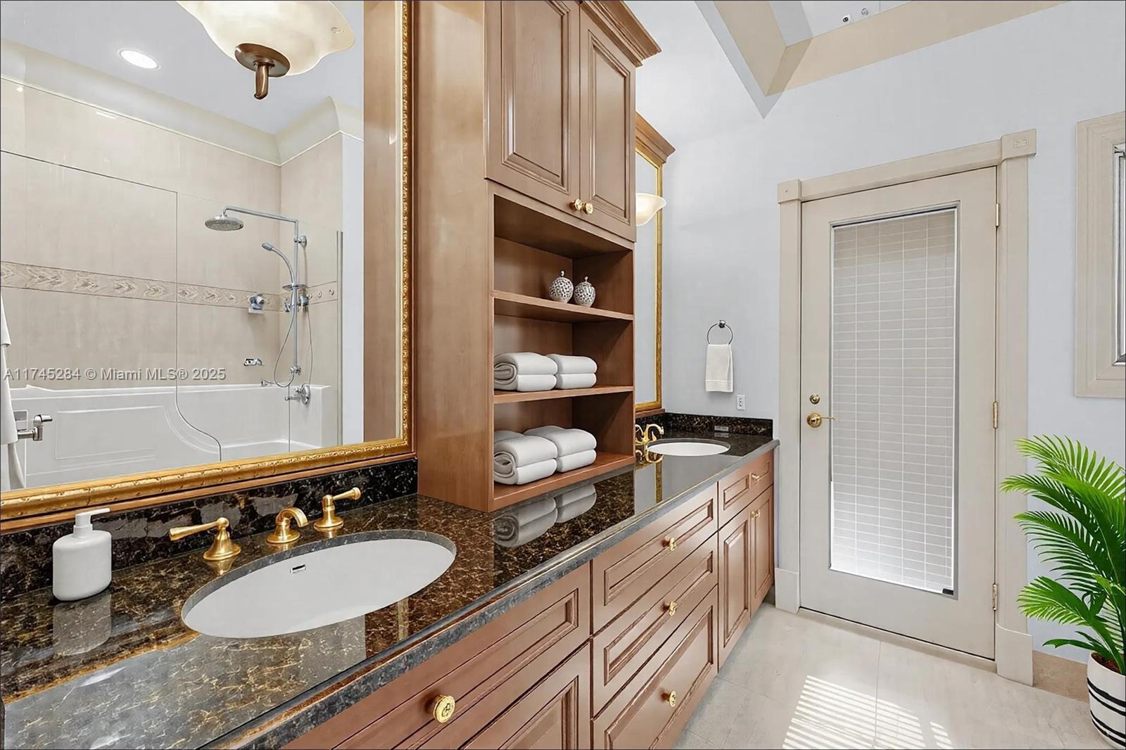 CORAL GABLES RIVIERA SEC - Residential