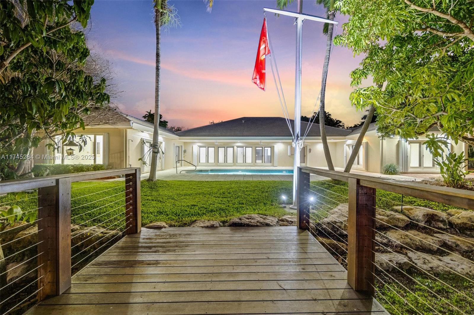 CORAL GABLES RIVIERA SEC - Residential