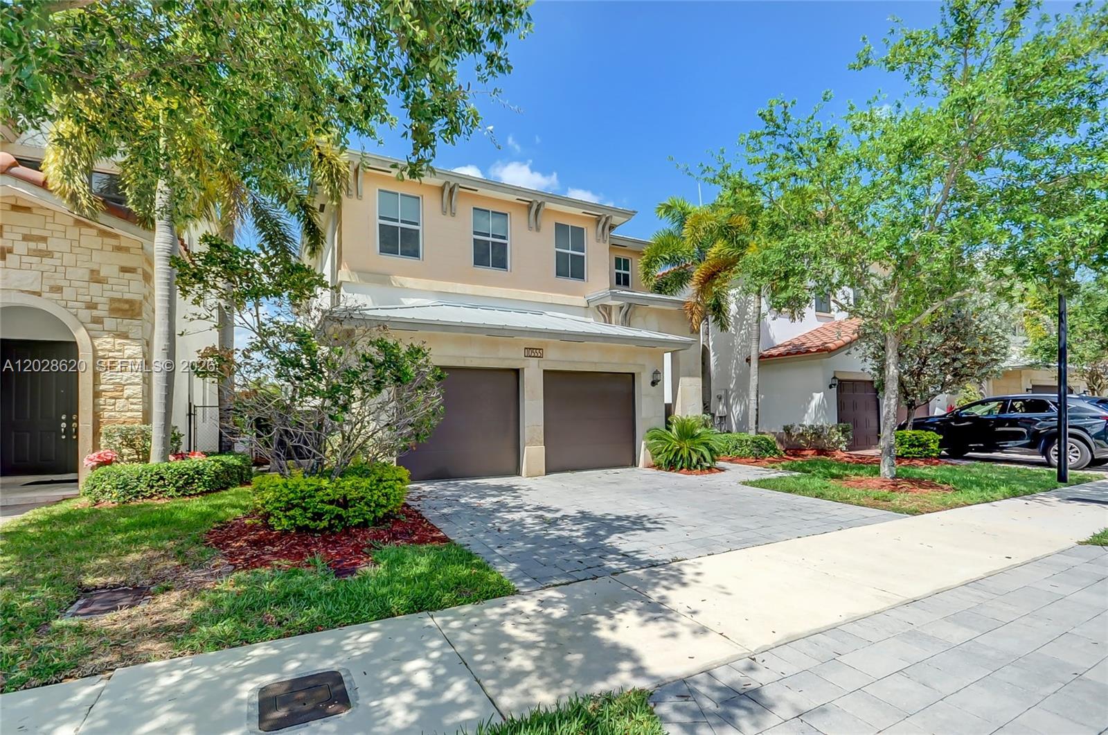 Experience elevated waterfront living in this spectacular contemporary residence located in the prestigious gated community of Vintage Estates in Doral. Built in 2014 and meticulously upgraded throughout, this exceptional 5-bedroom, 5-bathroom home offers a perfect blend of modern sophistication, luxury, and functionality.