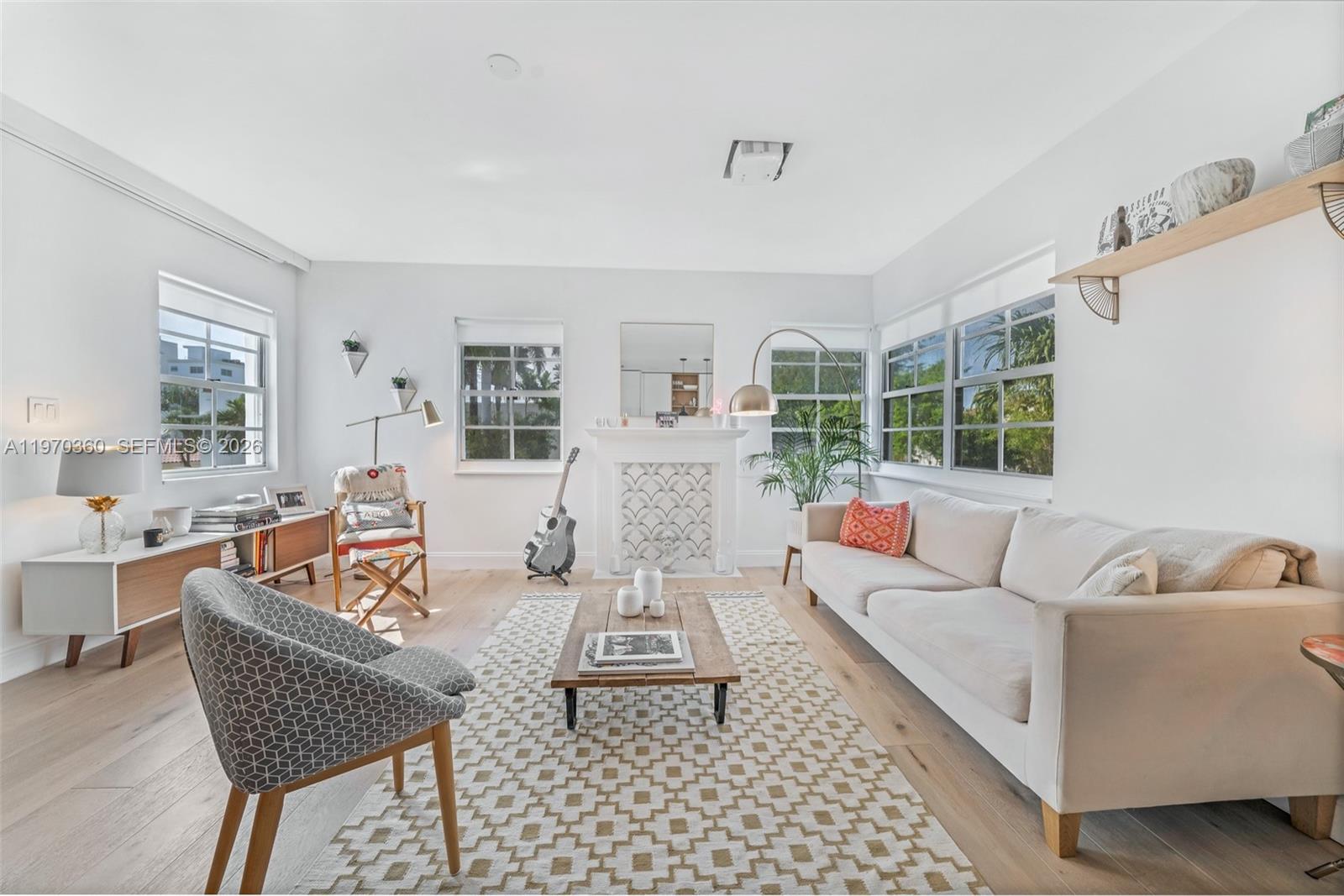 ALOHA CONDO - Residential Lease