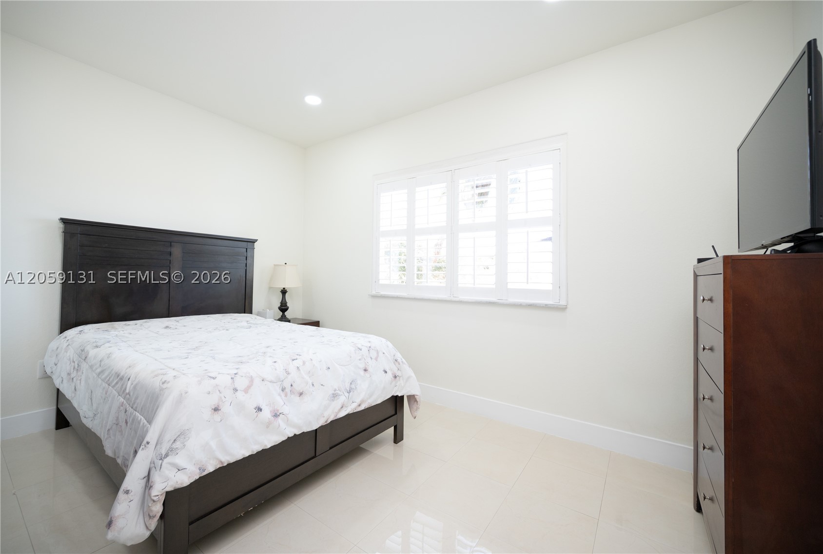 VILLAS AT THE RENAISSANCE - Residential
