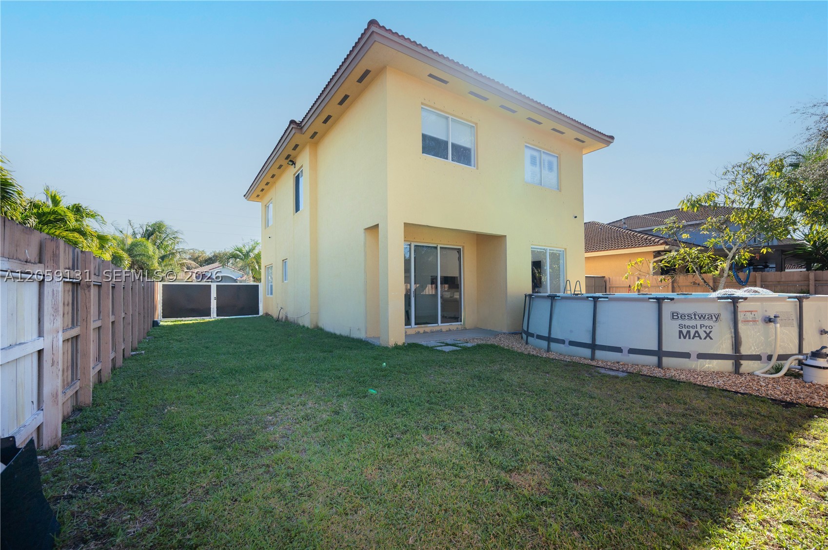 VILLAS AT THE RENAISSANCE - Residential