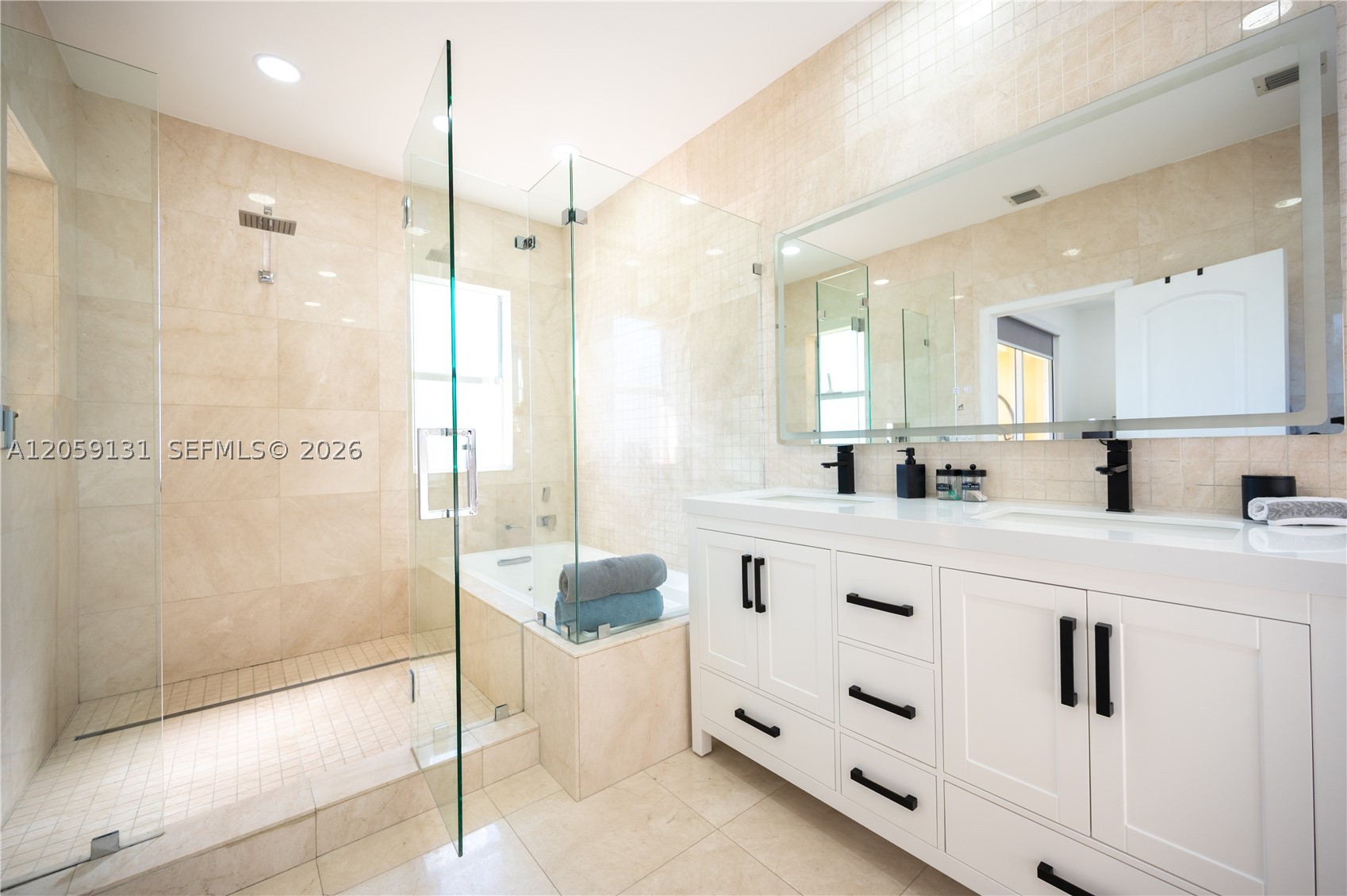 VILLAS AT THE RENAISSANCE - Residential