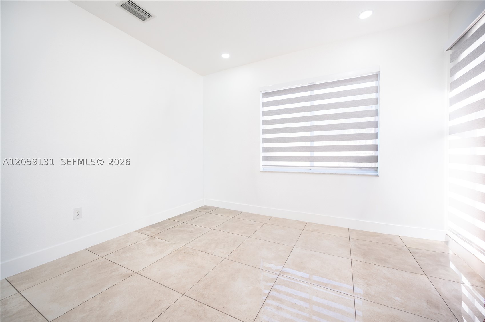 VILLAS AT THE RENAISSANCE - Residential