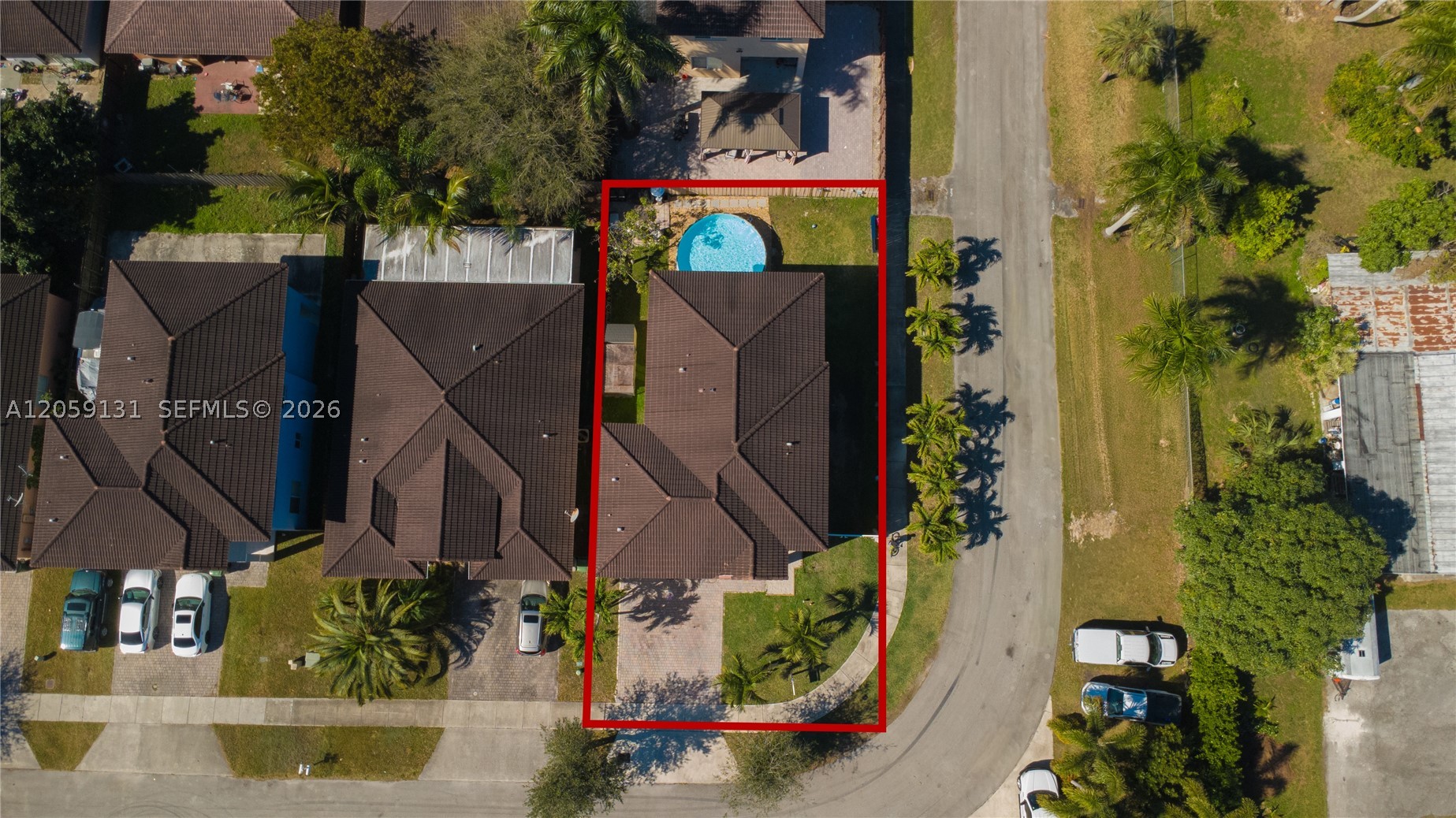 VILLAS AT THE RENAISSANCE - Residential