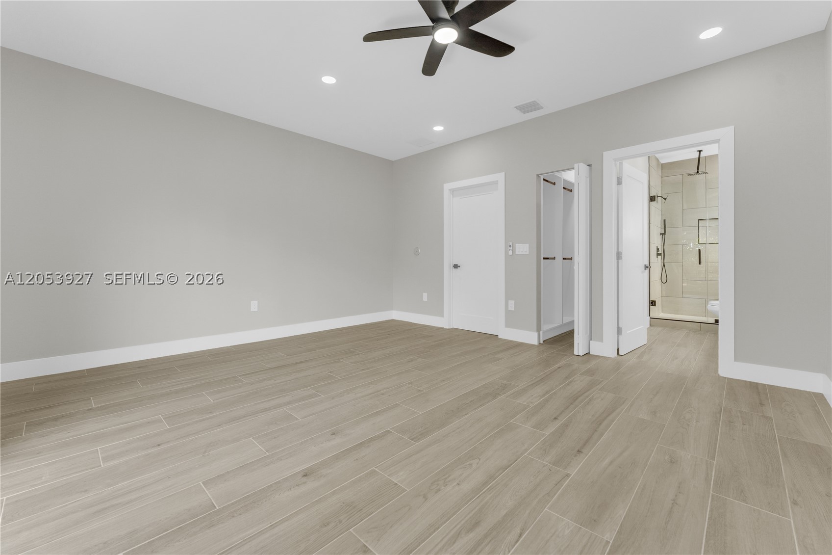 17TH AVE MANOR - Residential Lease