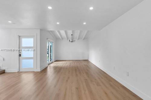 SNAPPER CREEK TOWNHOUSES - Residential Lease