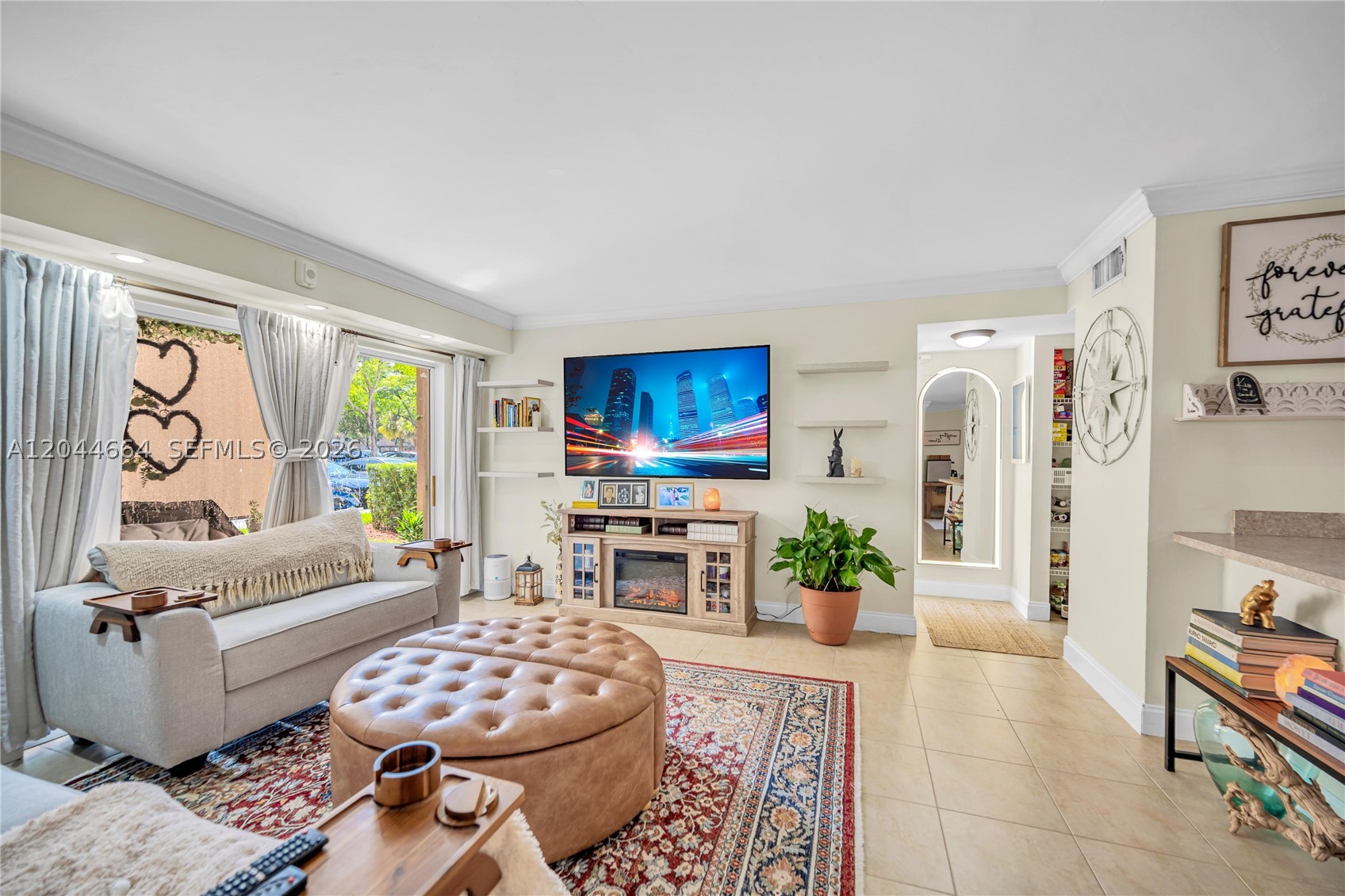 ROYAL PALM PLACE - Residential