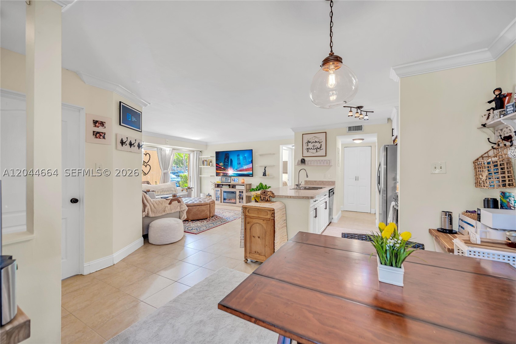 ROYAL PALM PLACE - Residential