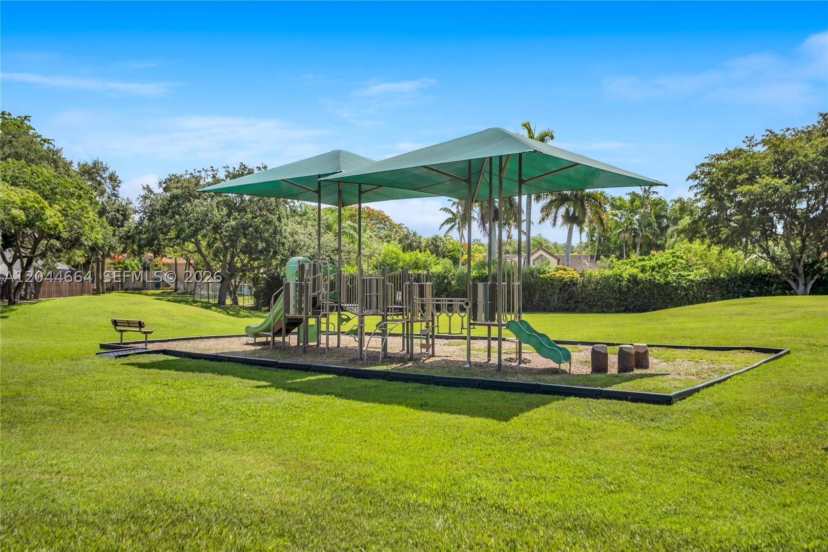 ROYAL PALM PLACE - Residential