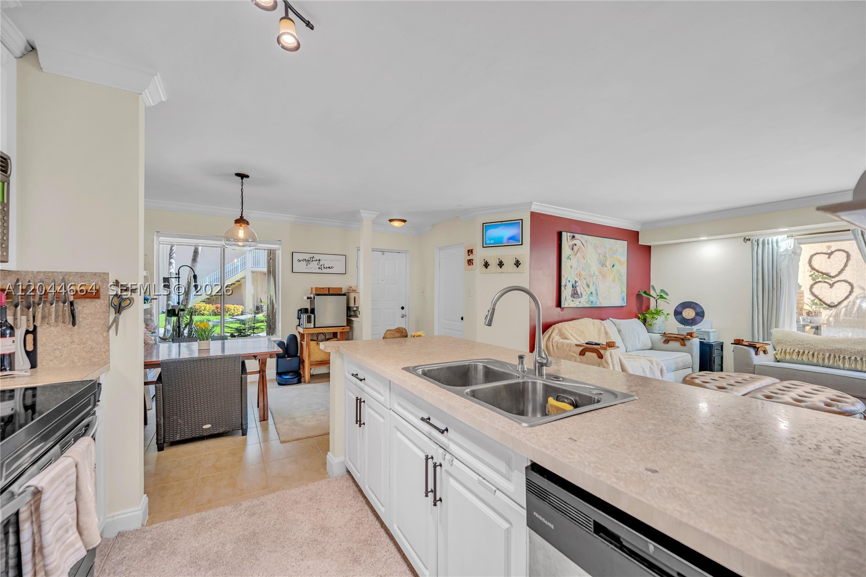 ROYAL PALM PLACE - Residential