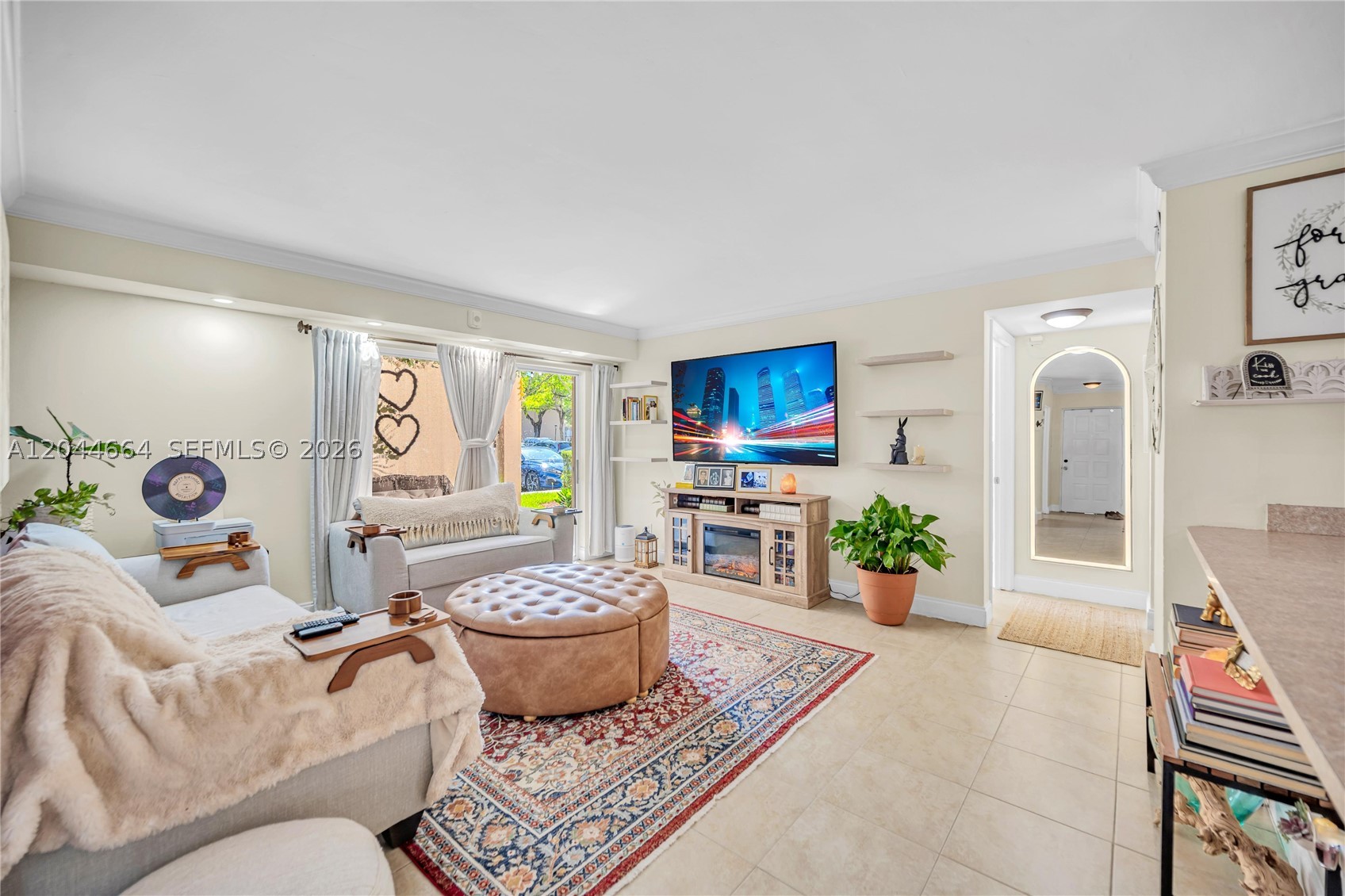ROYAL PALM PLACE - Residential