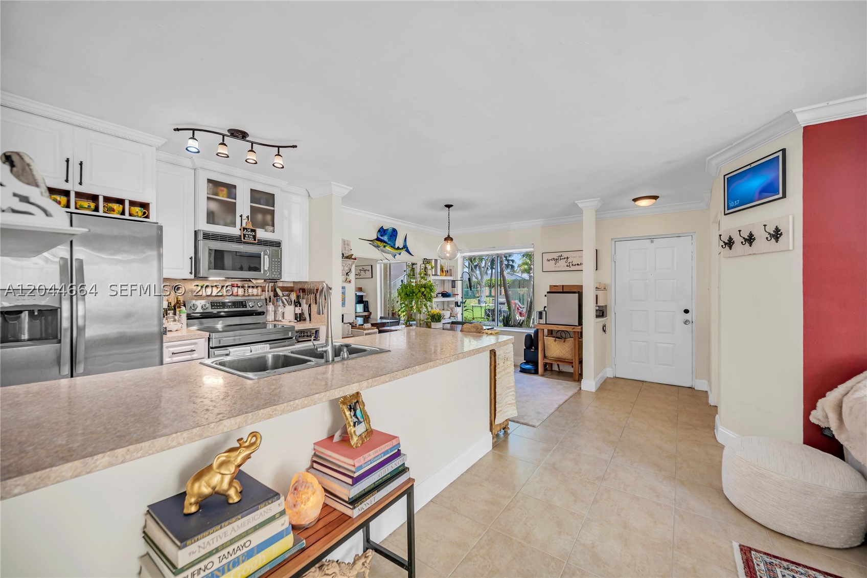 ROYAL PALM PLACE - Residential