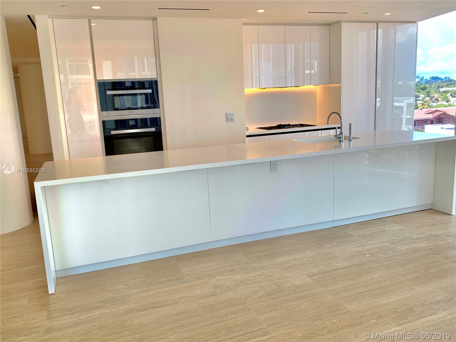 SURF CLUB CONDO - Residential