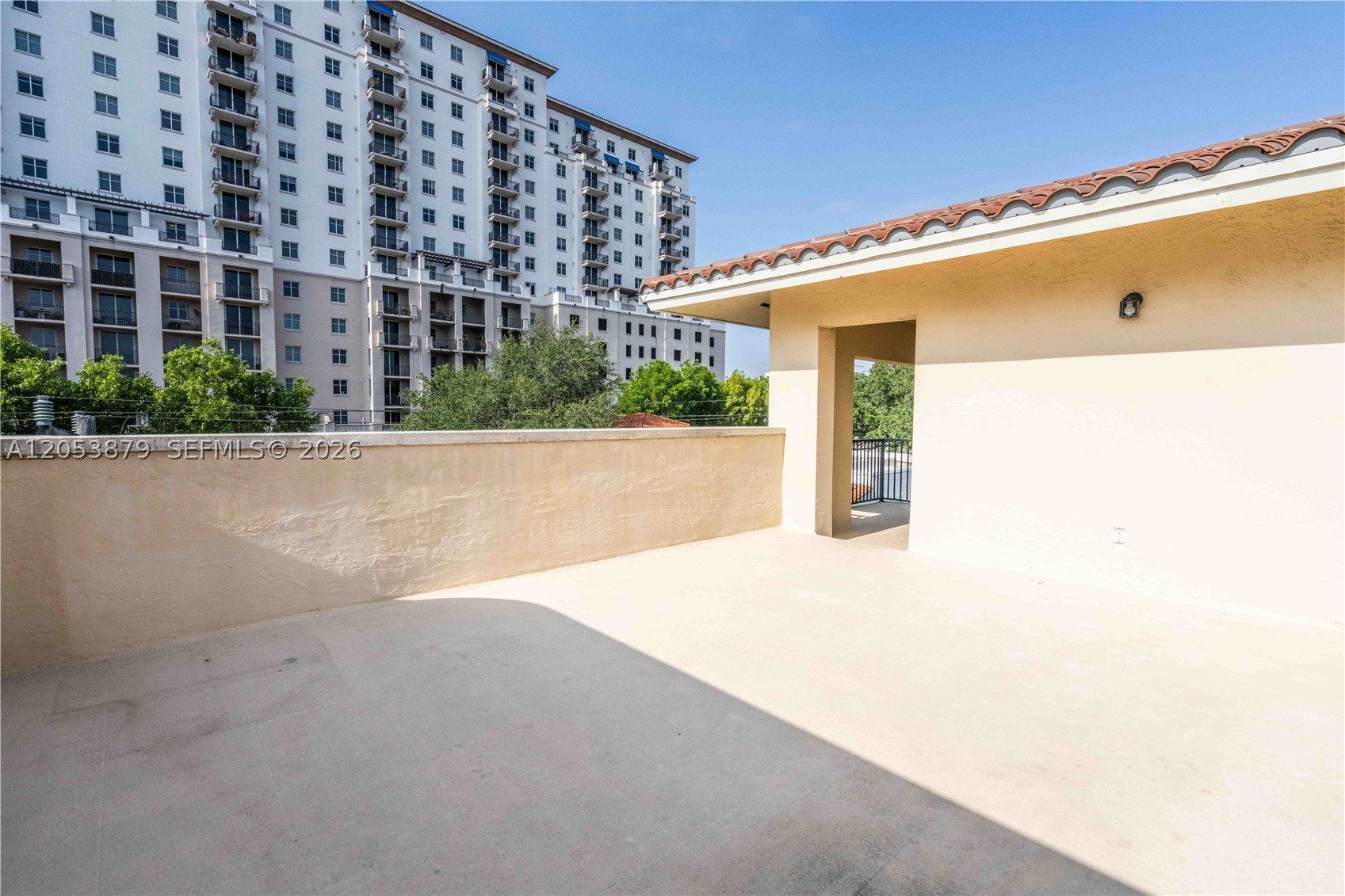 CORAL GABLES SEC K - Residential Lease