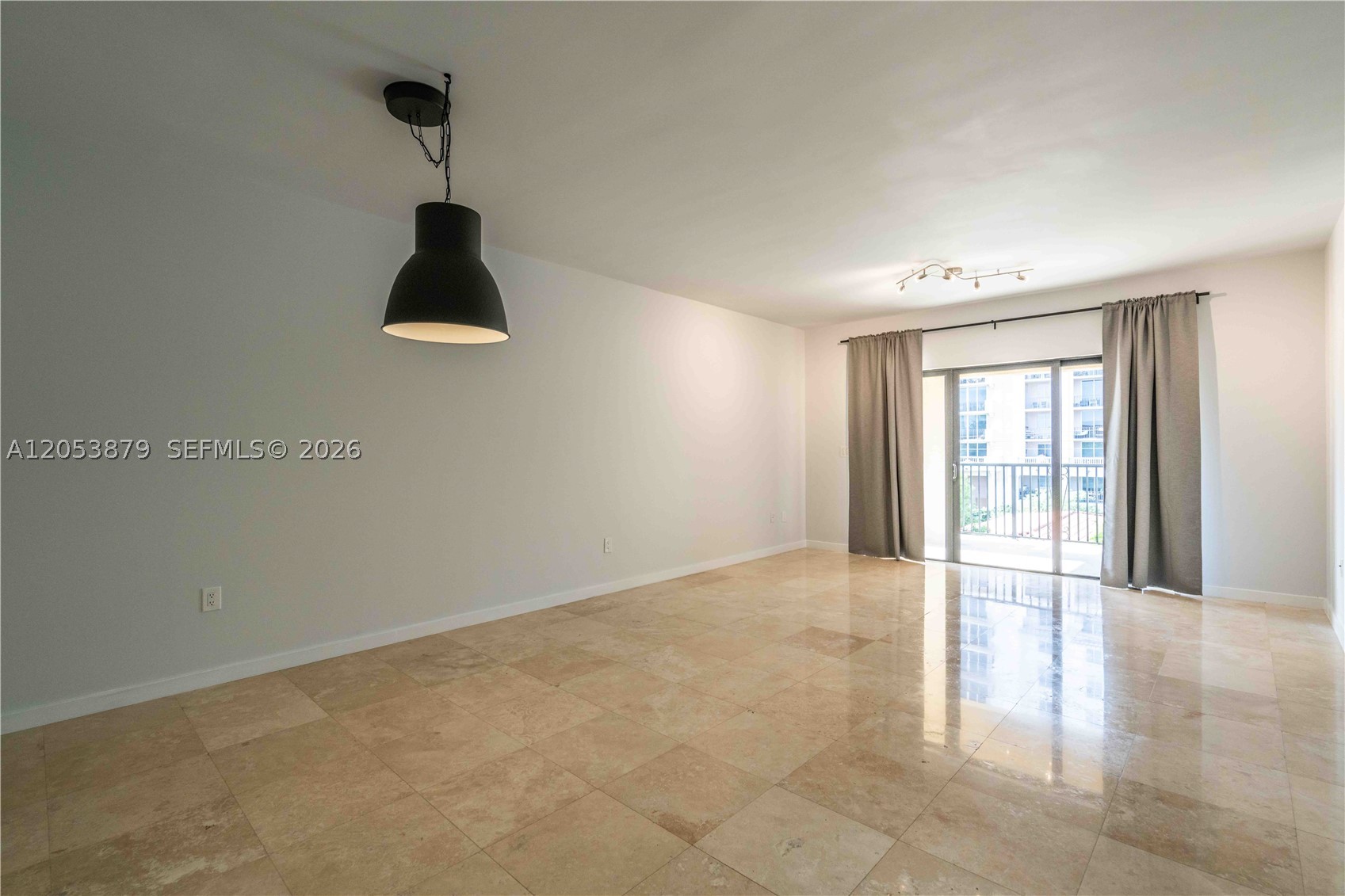 CORAL GABLES SEC K - Residential Lease