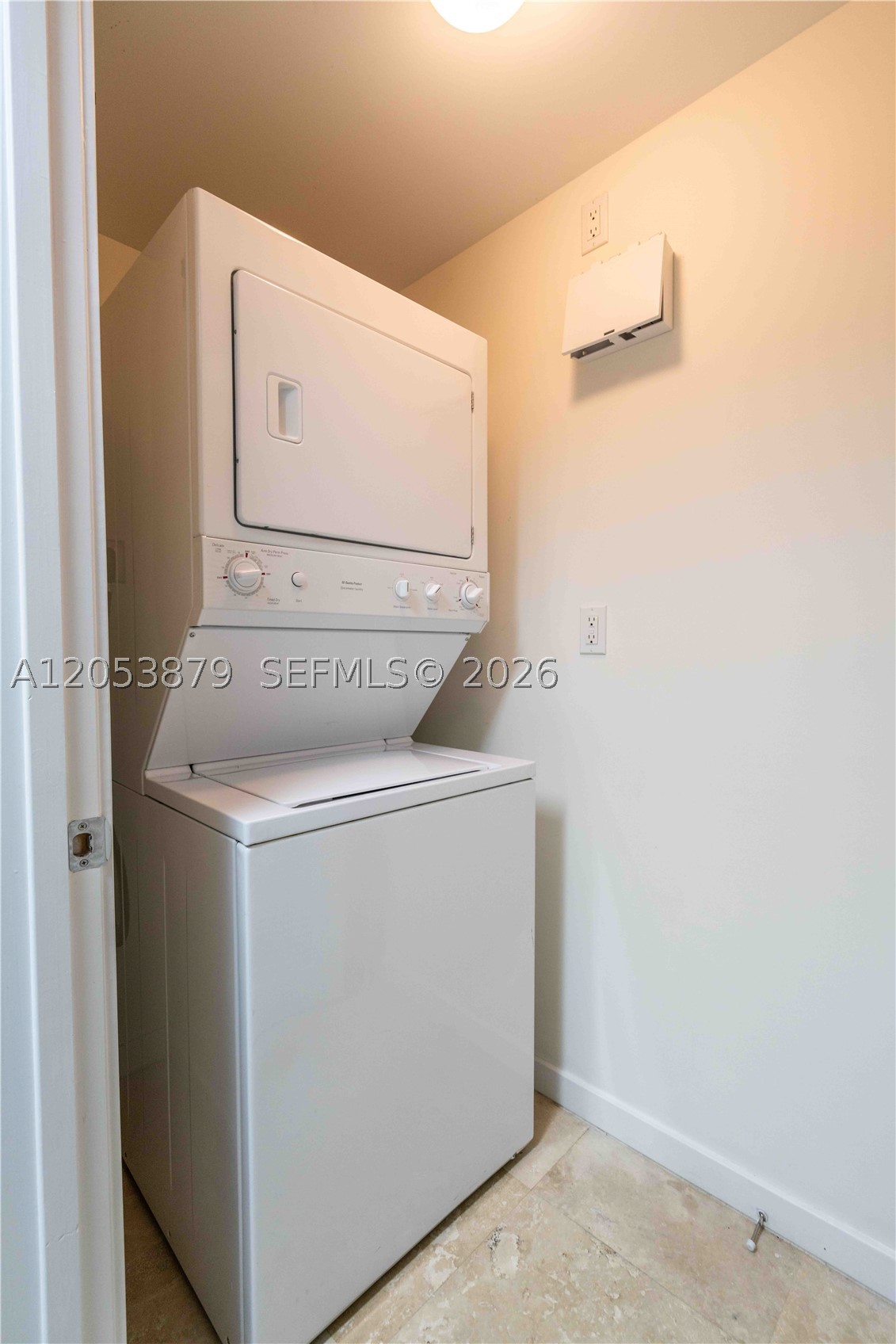 CORAL GABLES SEC K - Residential Lease