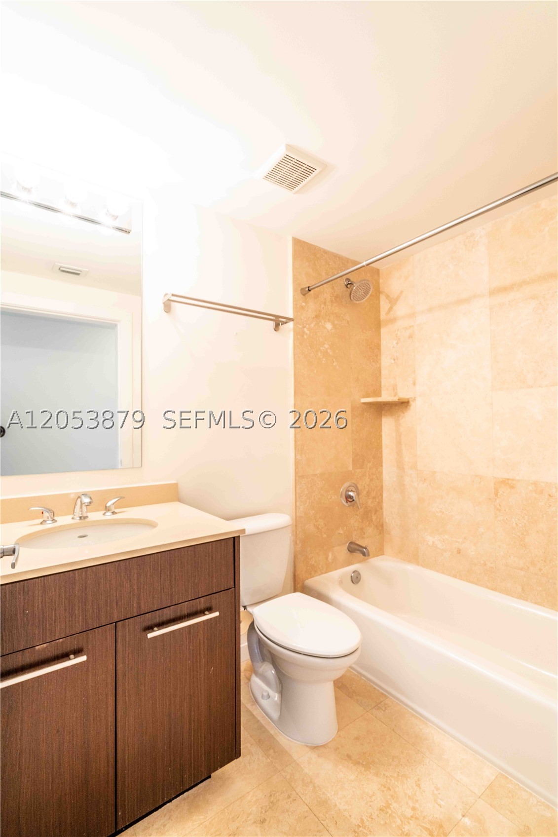 CORAL GABLES SEC K - Residential Lease