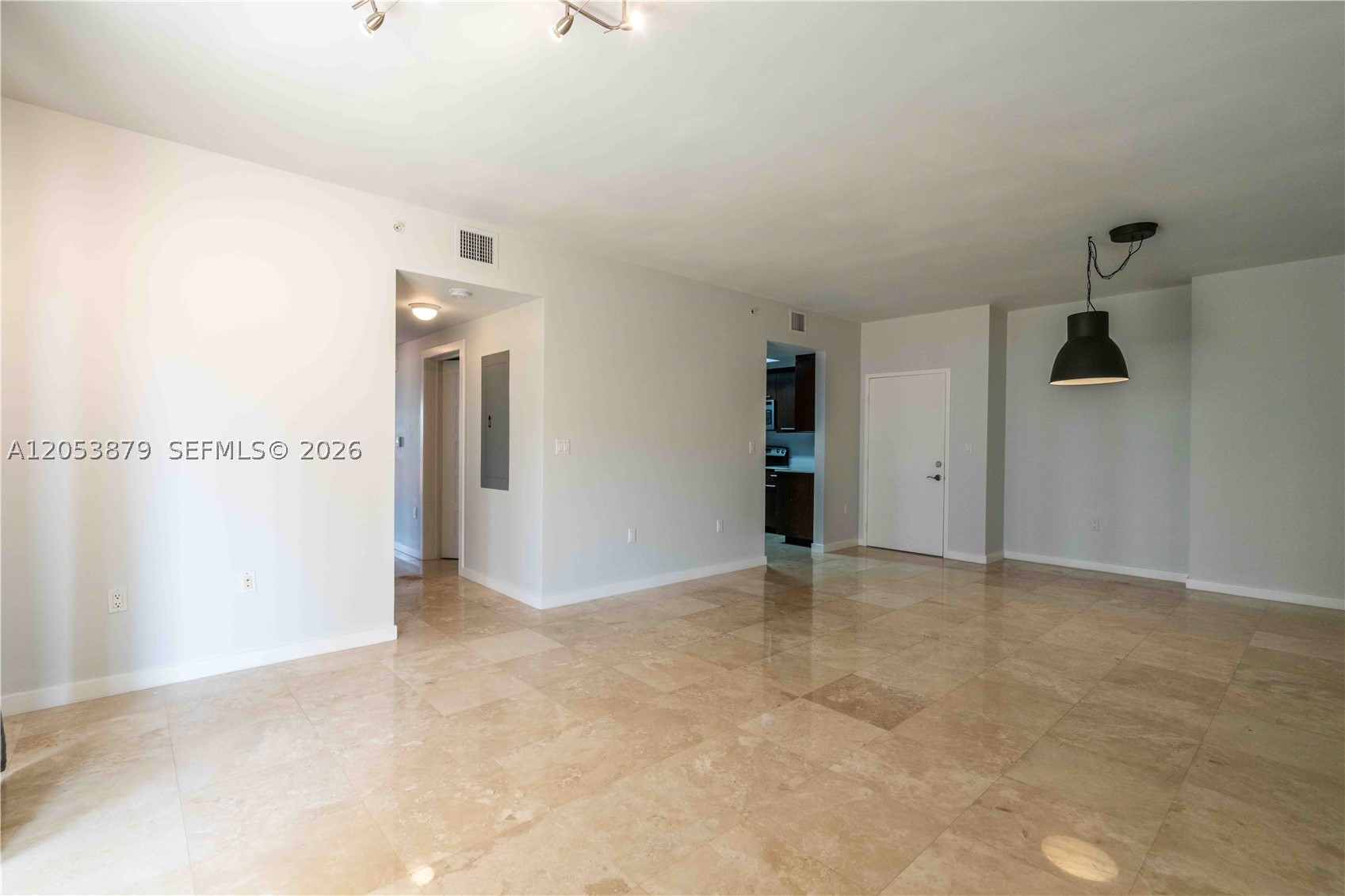 CORAL GABLES SEC K - Residential Lease
