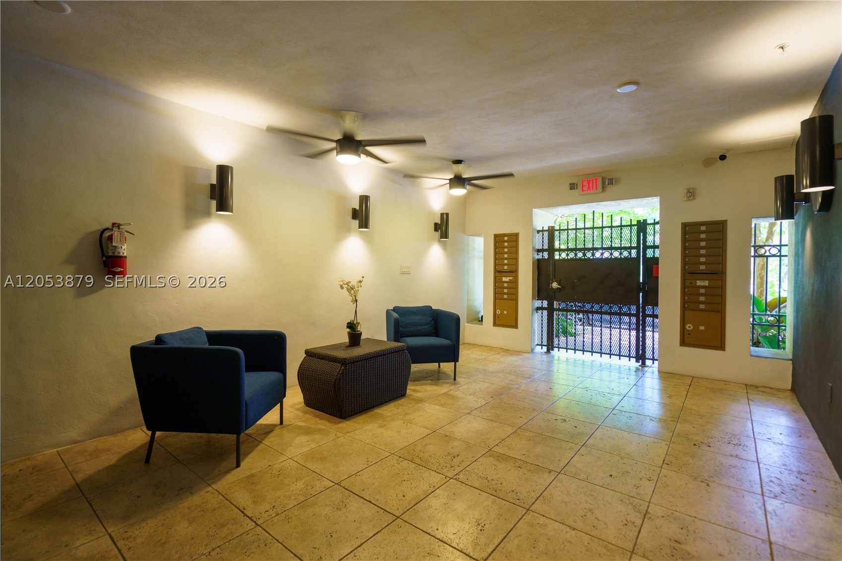 CORAL GABLES SEC K - Residential Lease