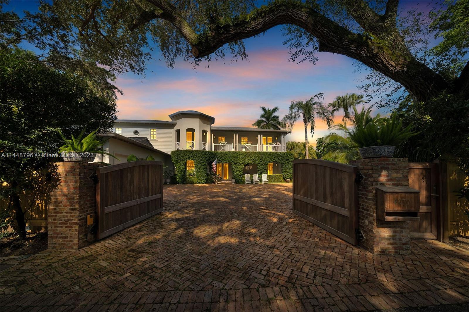 LENNOX PARK - Residential