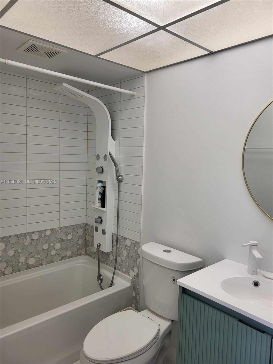 THISTLE GARDENS CONDO - Residential