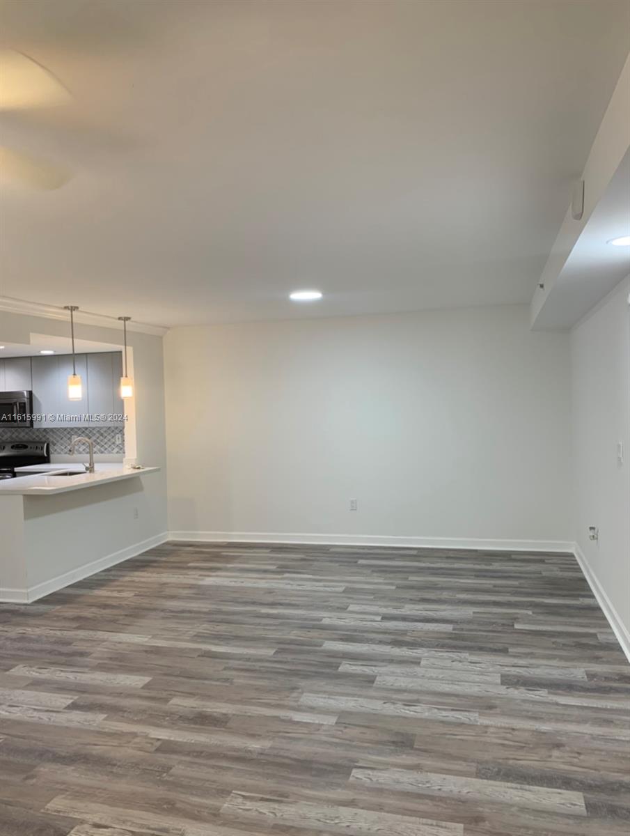 THE GALLERY PLAZA CONDO - Residential Lease