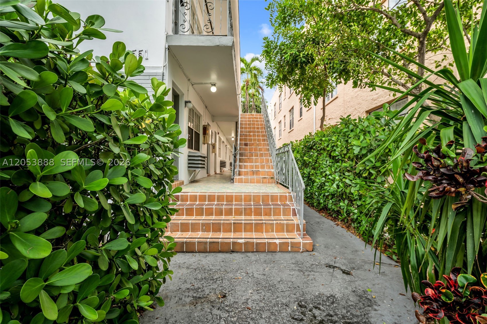 LINCOLN PLACE CONDO - Residential