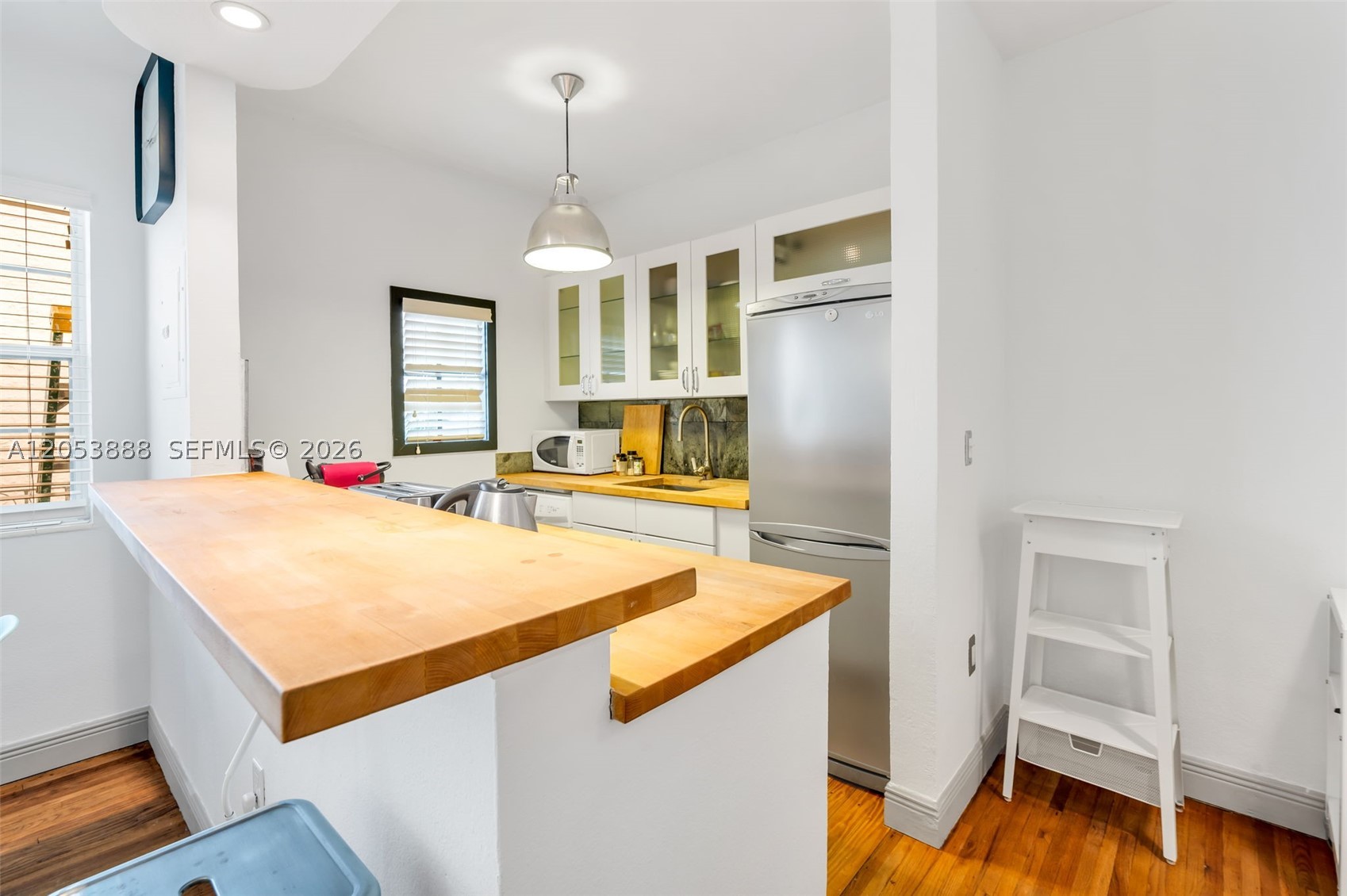 LINCOLN PLACE CONDO - Residential